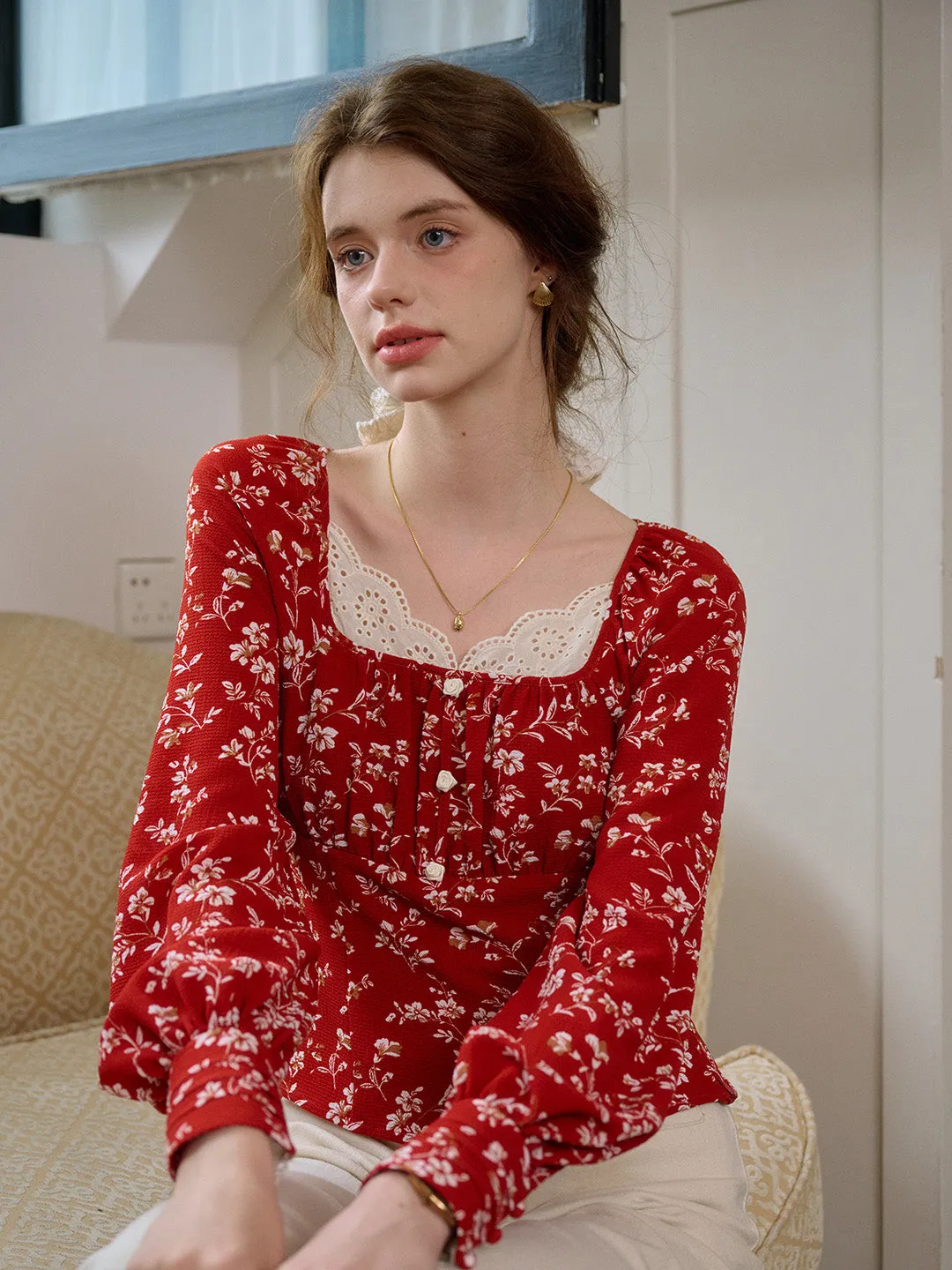 MicrofiberTech Double Stitched Hems ??Final Sale??Kairi Square Collar Lace Floral Blouse