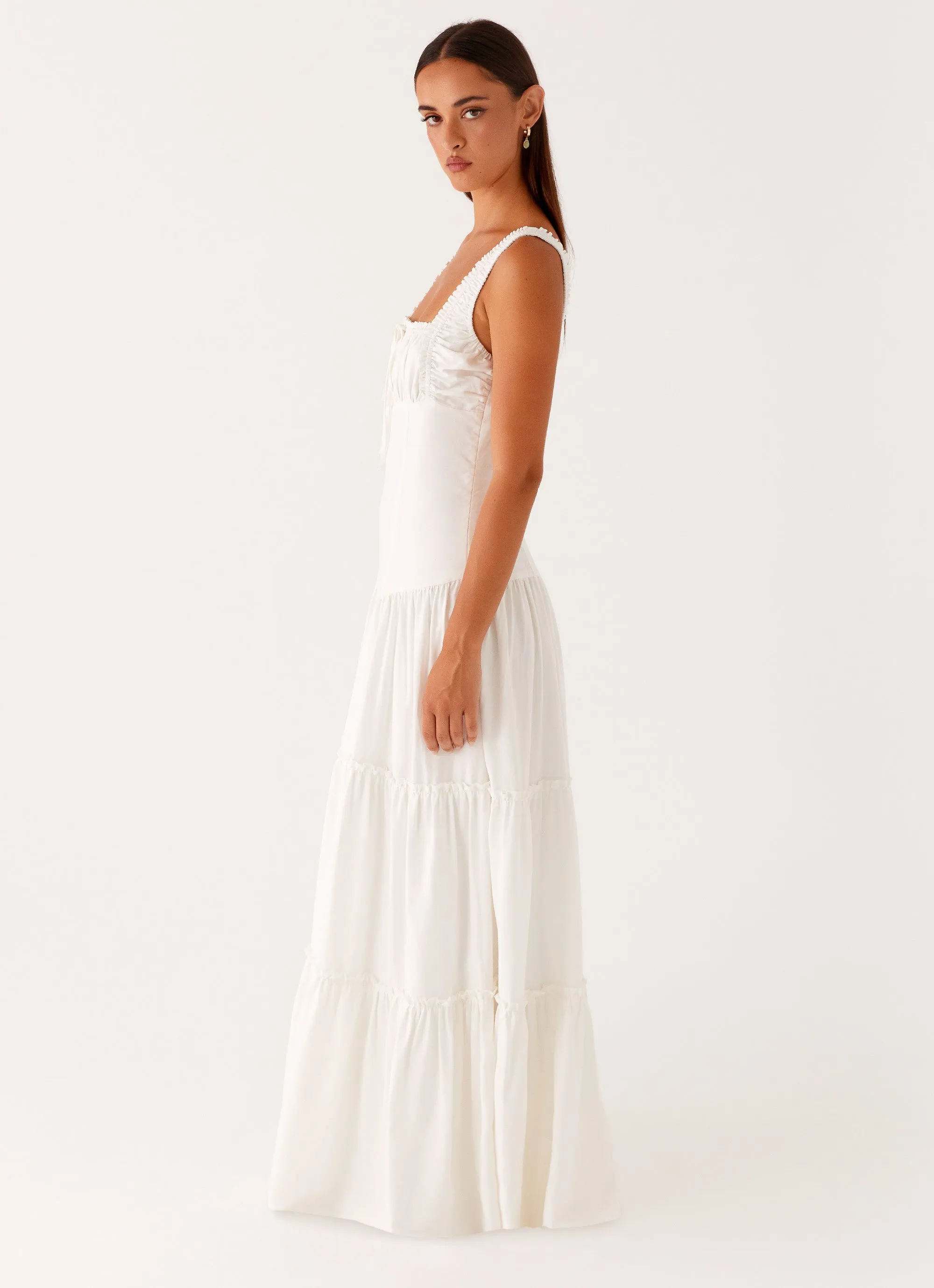 Elegant Detail Esme Maxi Dress - White
