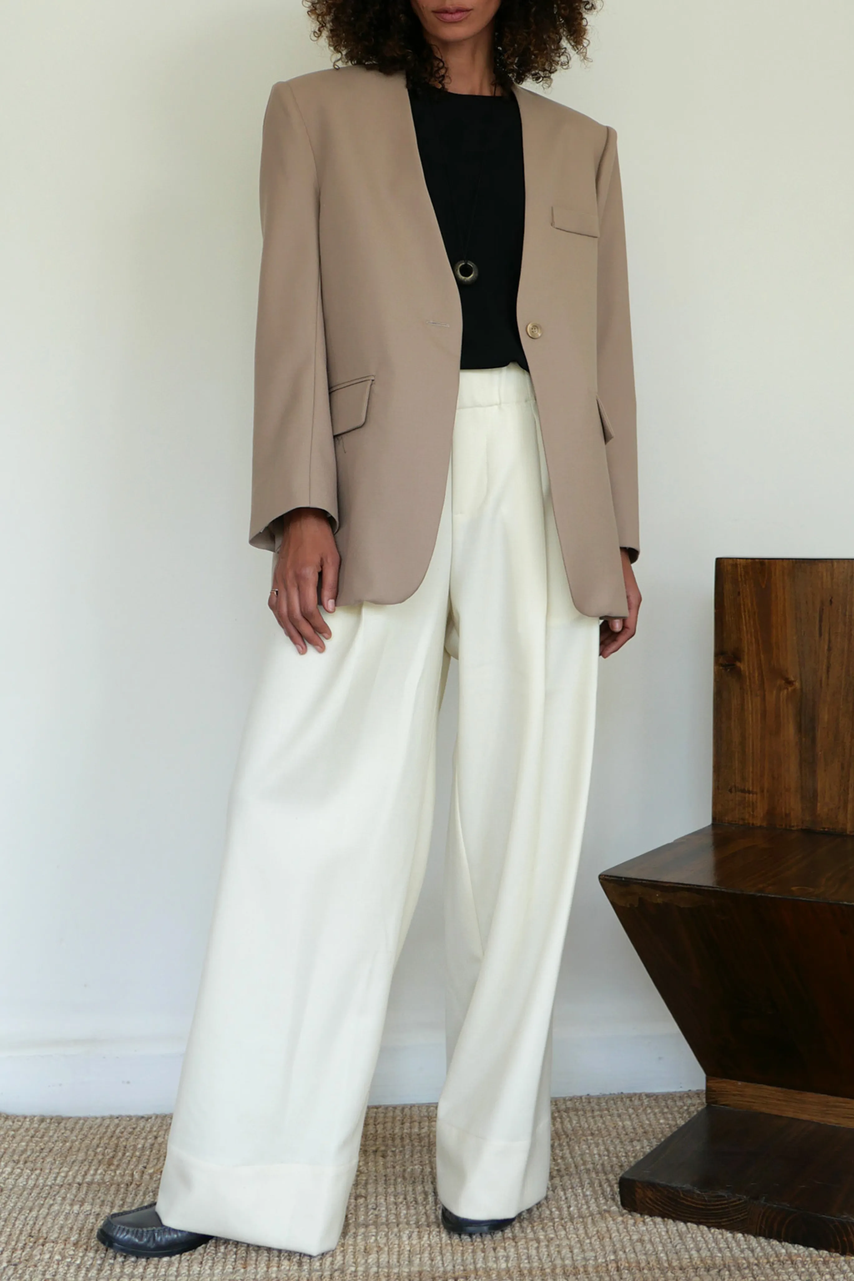 All Season Compatibility Layer Friendly Shape Collarless Blazer