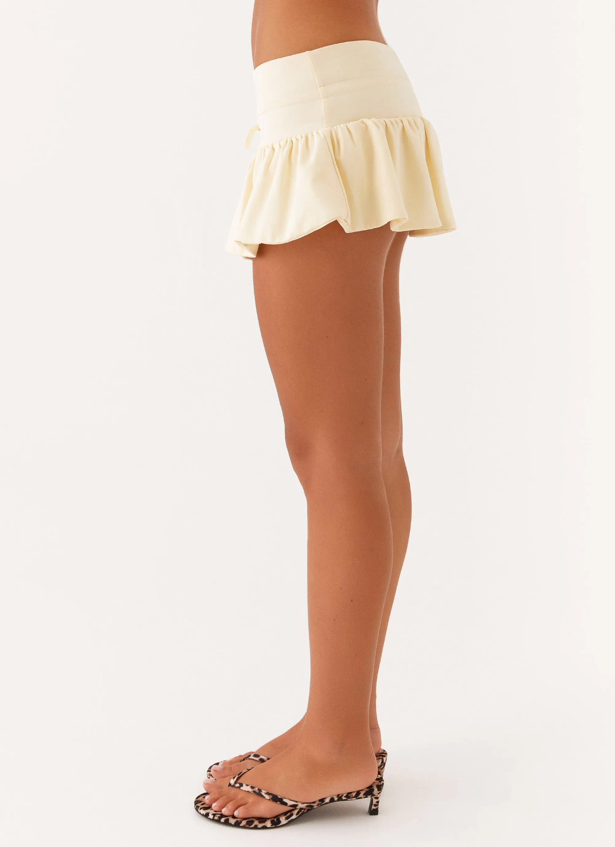 Landon Mini Skort - Lemon Classic Look