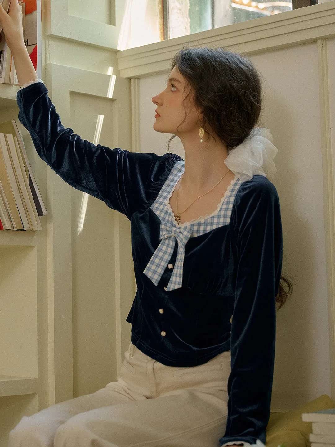 SoftTouchBrushedInterior ??Final Sale??Alaiya Square Collar Colour-Crossing Plaid Bow Velvet Shirt