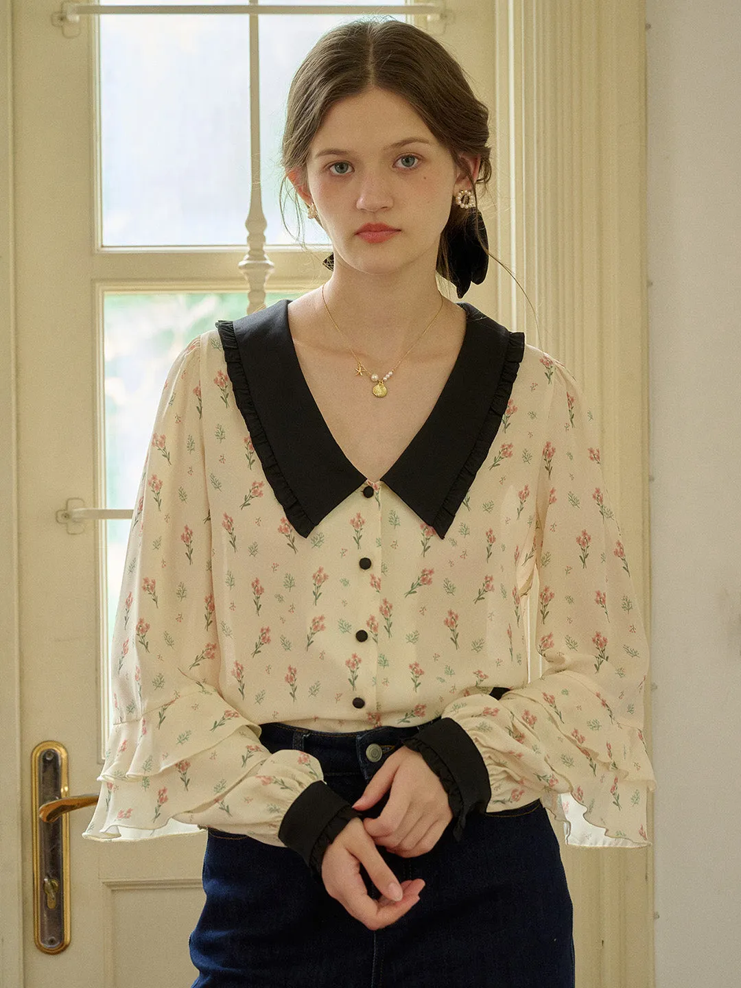 ??Final Sale??Ayleen Notched Collar Floral Contrasting Blouse RelaxedFit