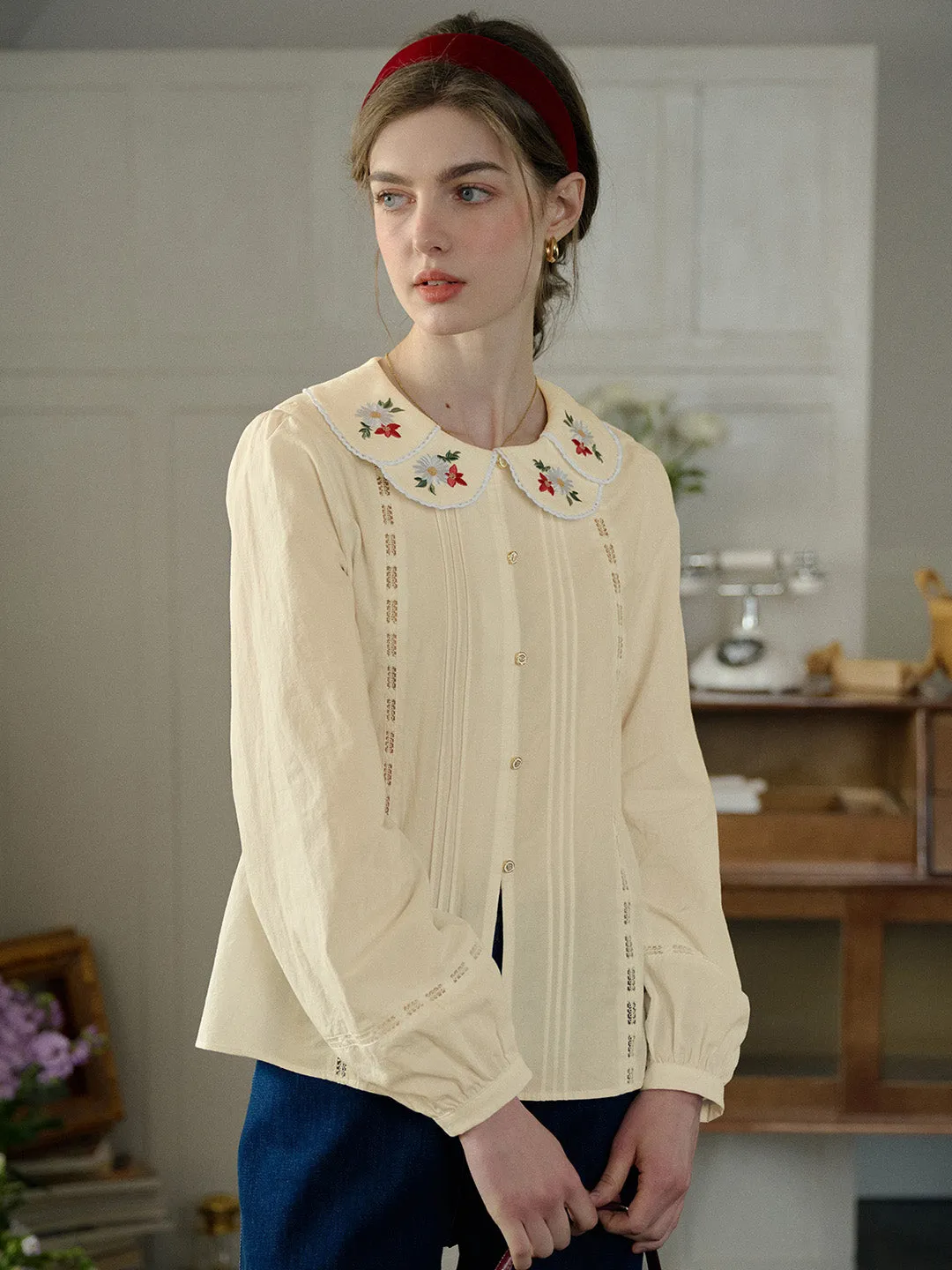 DoubleStitchedHem ??Final Sale??Gracelyn Peter Pan Collar Embroidery Blouse - Apricot