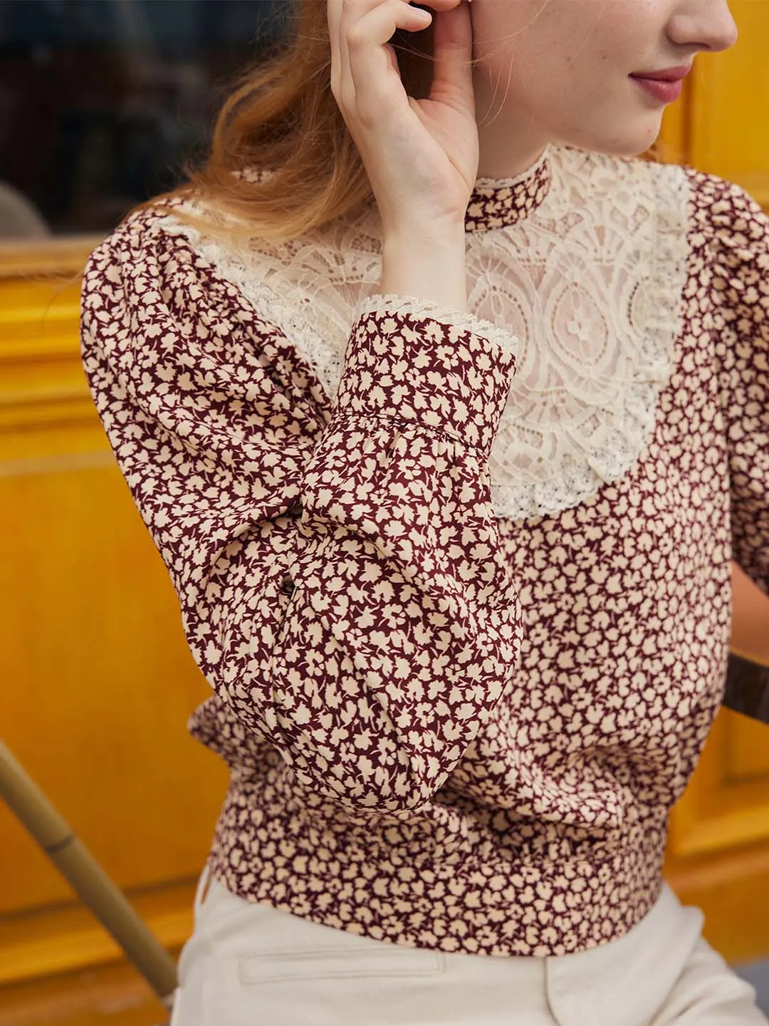 Double Chest Pocket Thermal Regulation System ??Final Sale??Sofia Maple Leaf Print Lantern Sleeve Lace Contrast Blouse