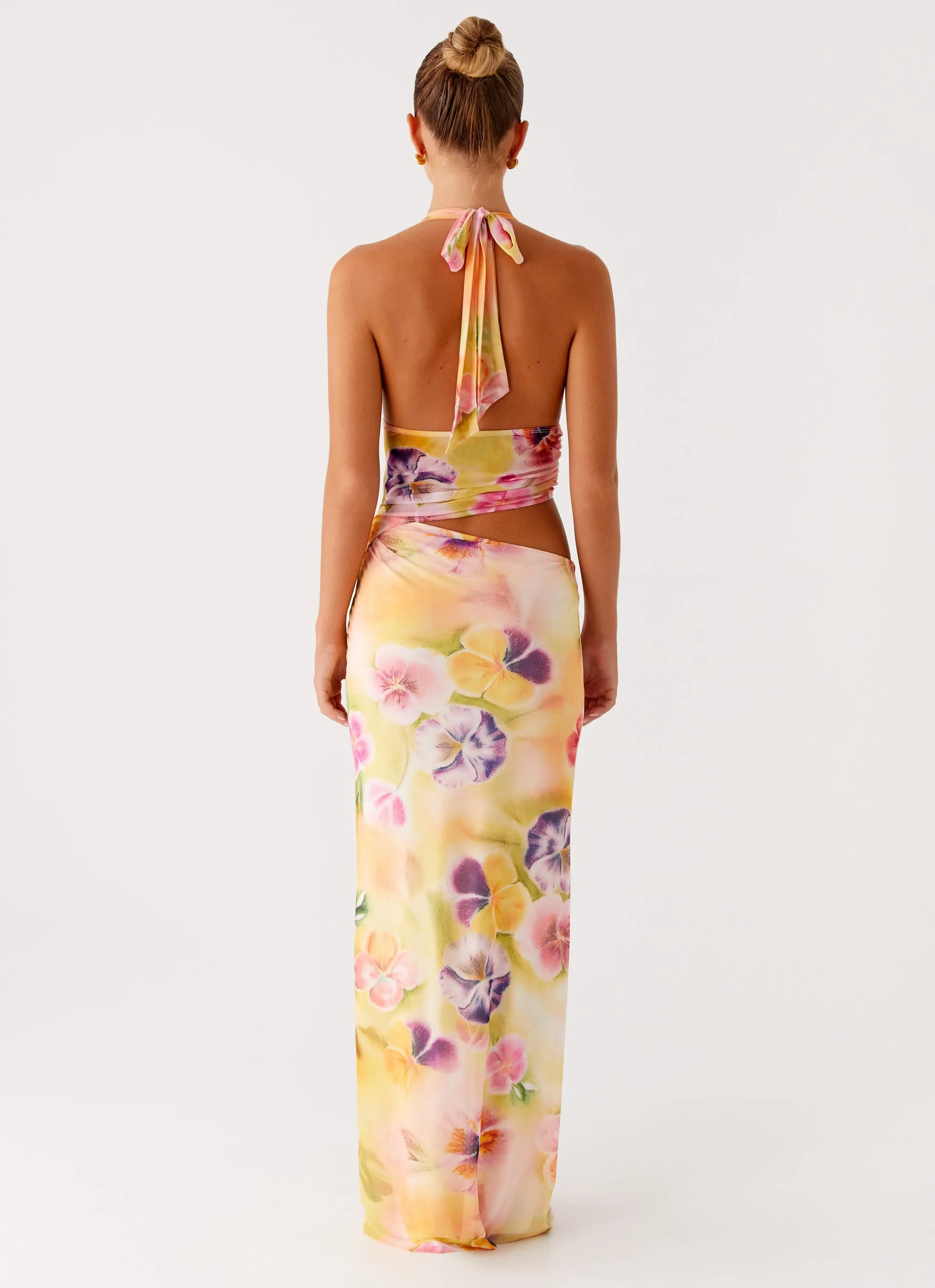 Main Act Halter Maxi Dress - Sunburst Floral Flexible Design All-Purpose Comfort