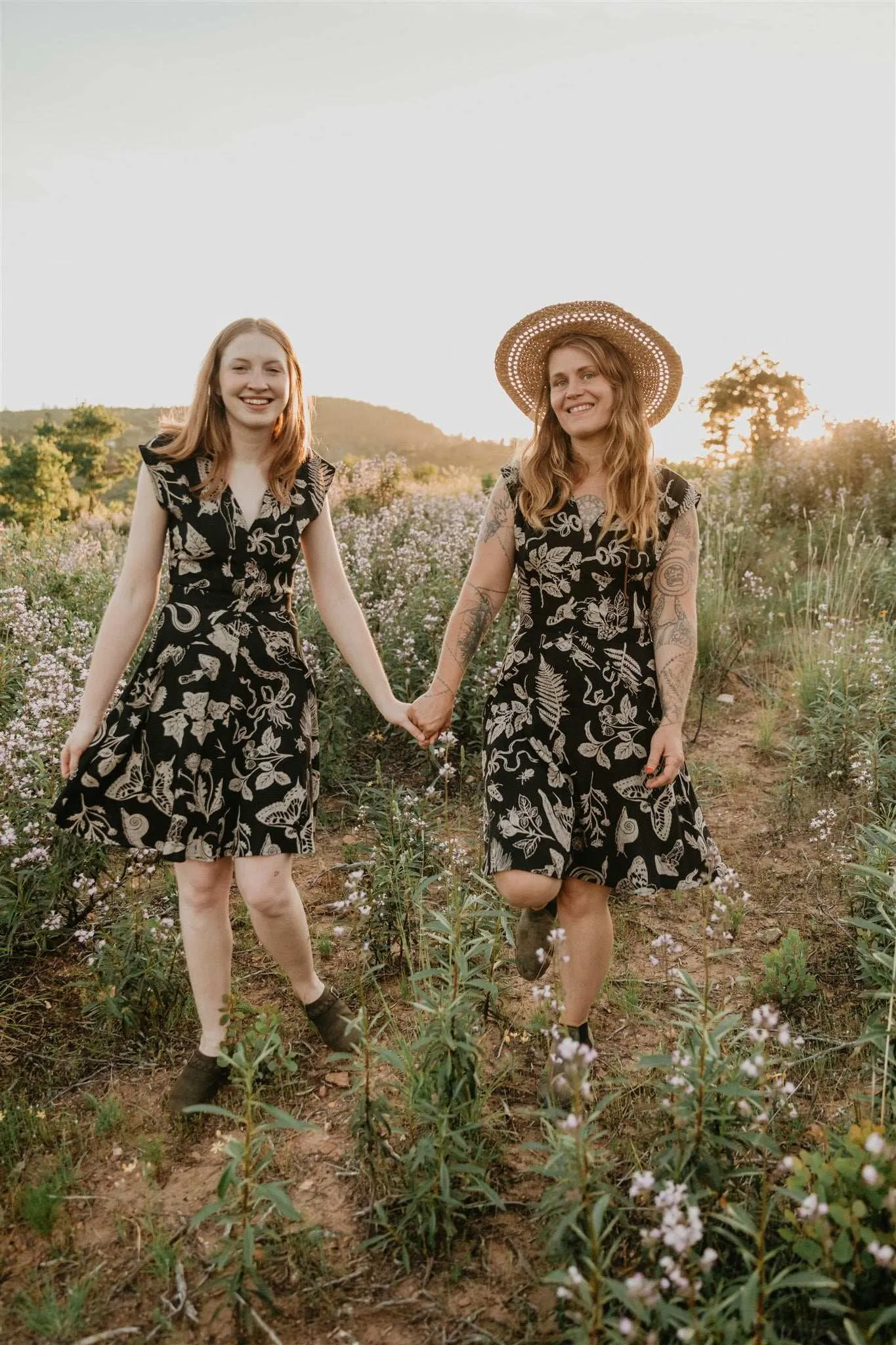 Spicy Xena in Black Woodland Wonder Shiny surface Modern Motion