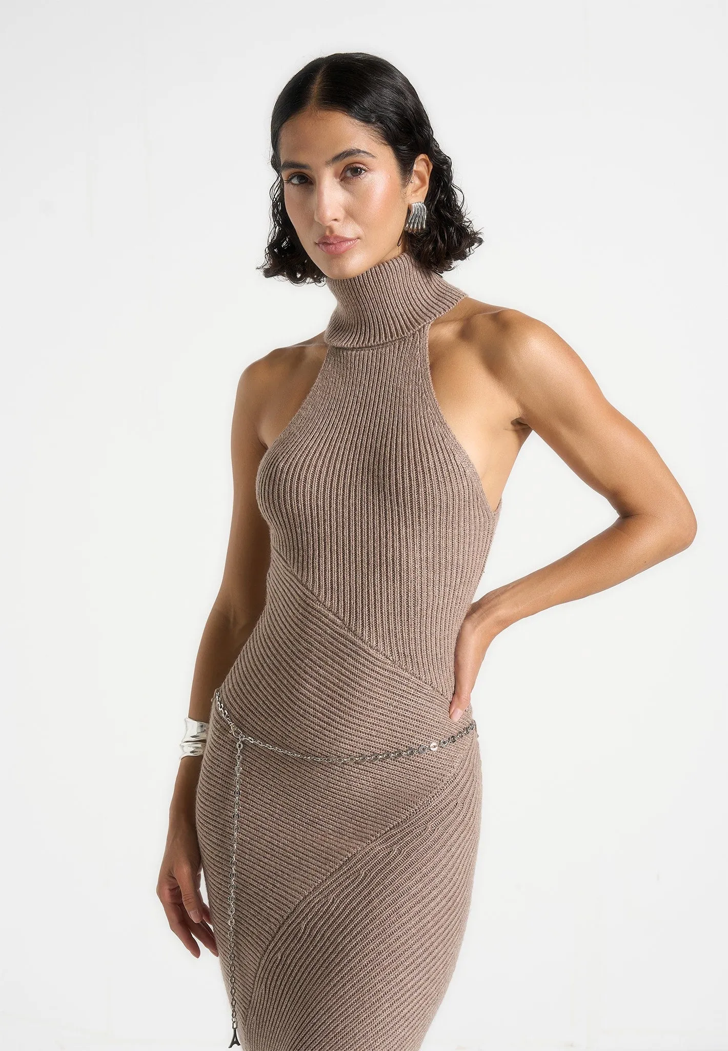 Romance Soul Belina - Halter Neck Knitted Maxi Dress With Chain - Taupe
