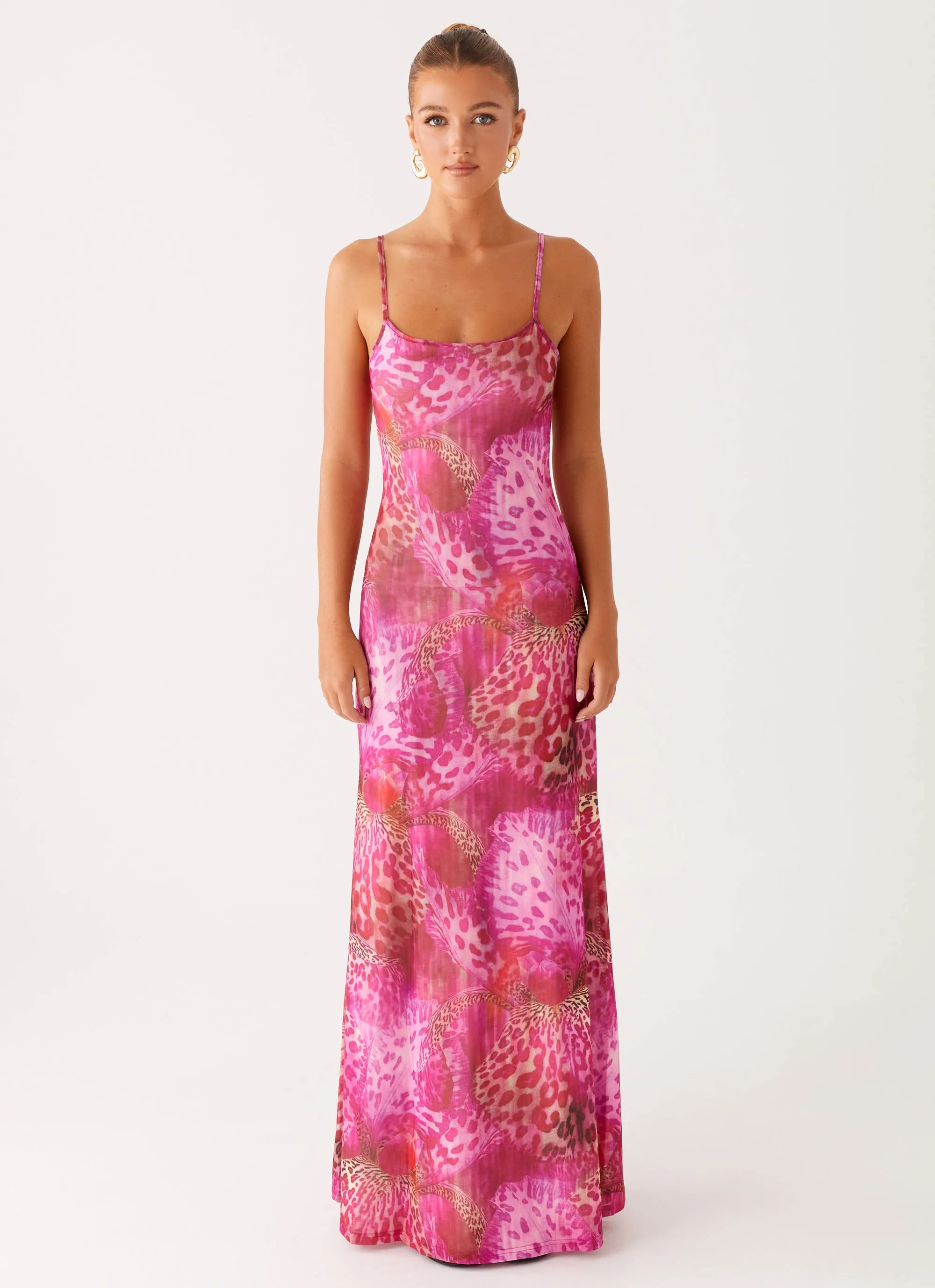 Everett Maxi Dress - Lavender Lagoon Relaxed Fit Look