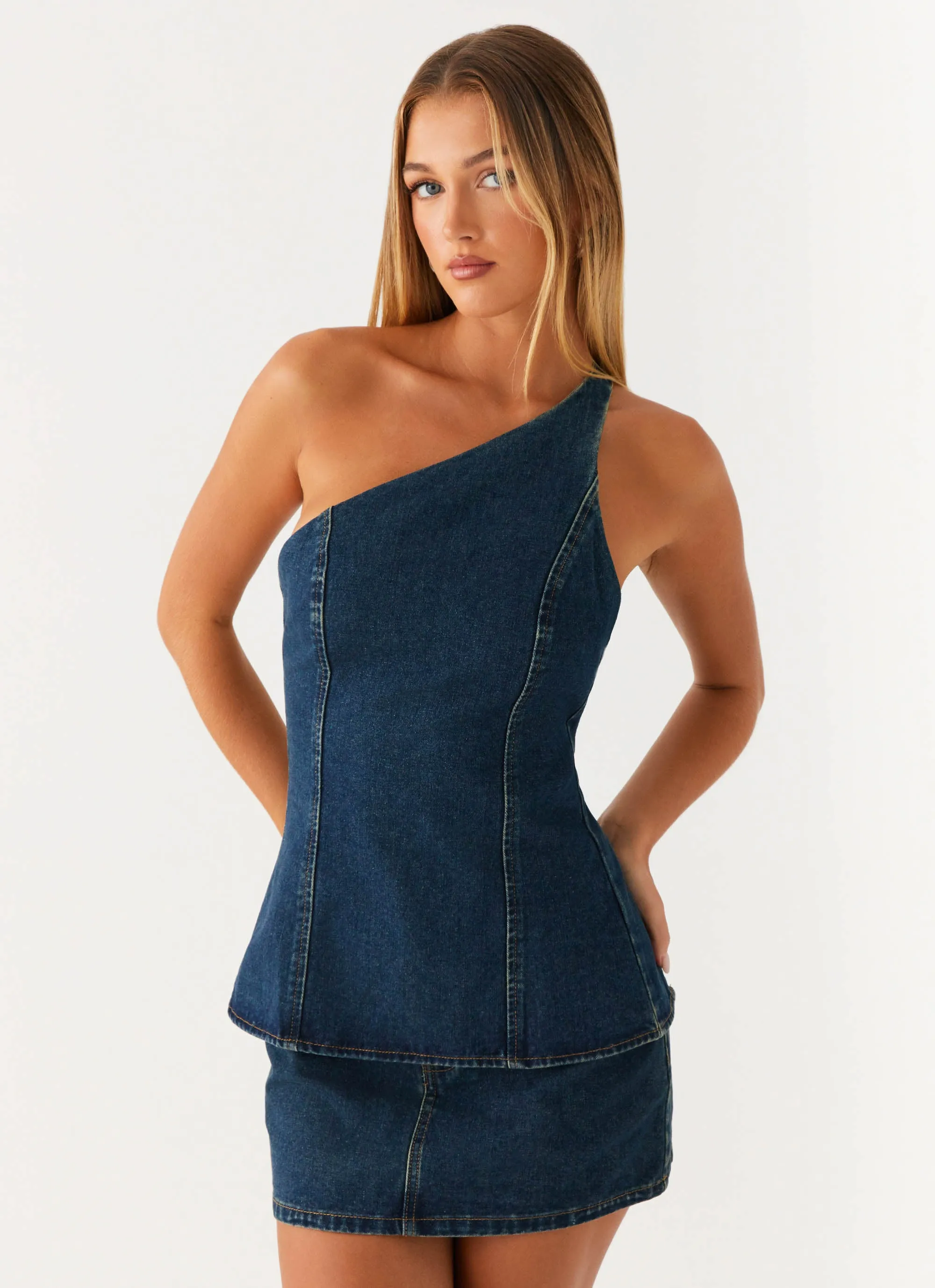 Modern Edge Soft Focus Maysa Low Rise Mini Skirt - Washed Denim