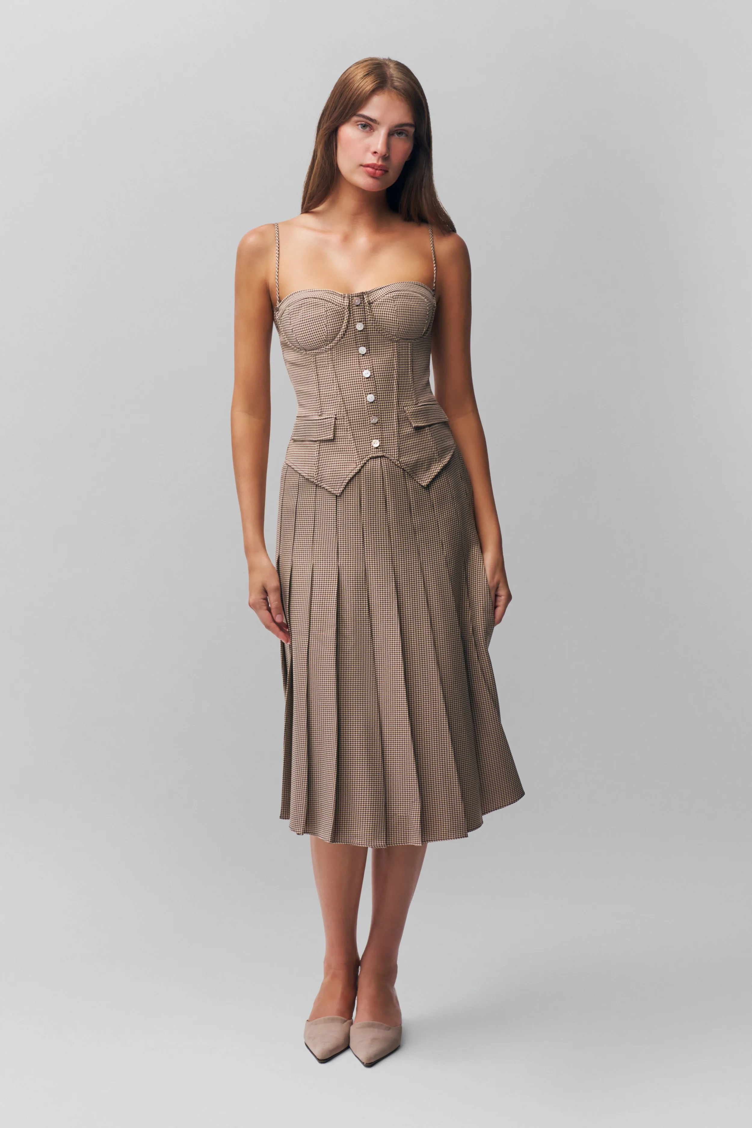 Gibson Pleated Skirt Relax Outfit