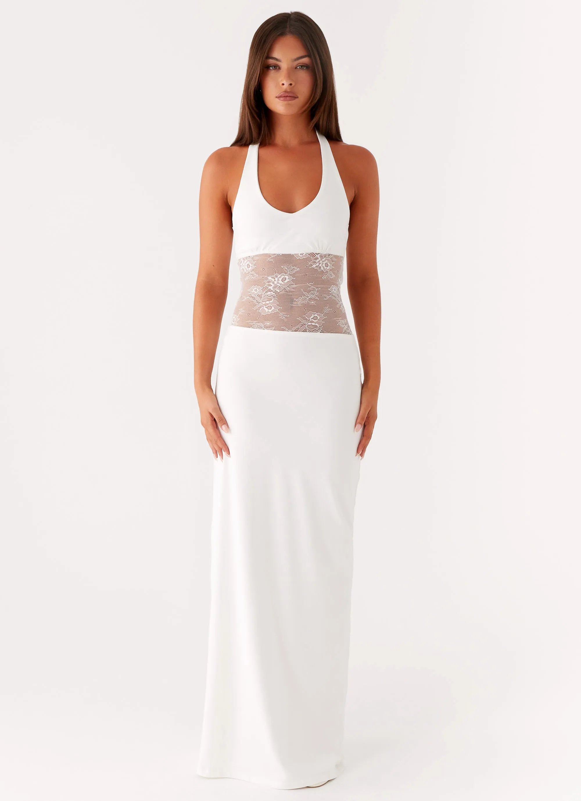 Main Focus Maxi Dress - White Comfort Layer Wear Essential Style