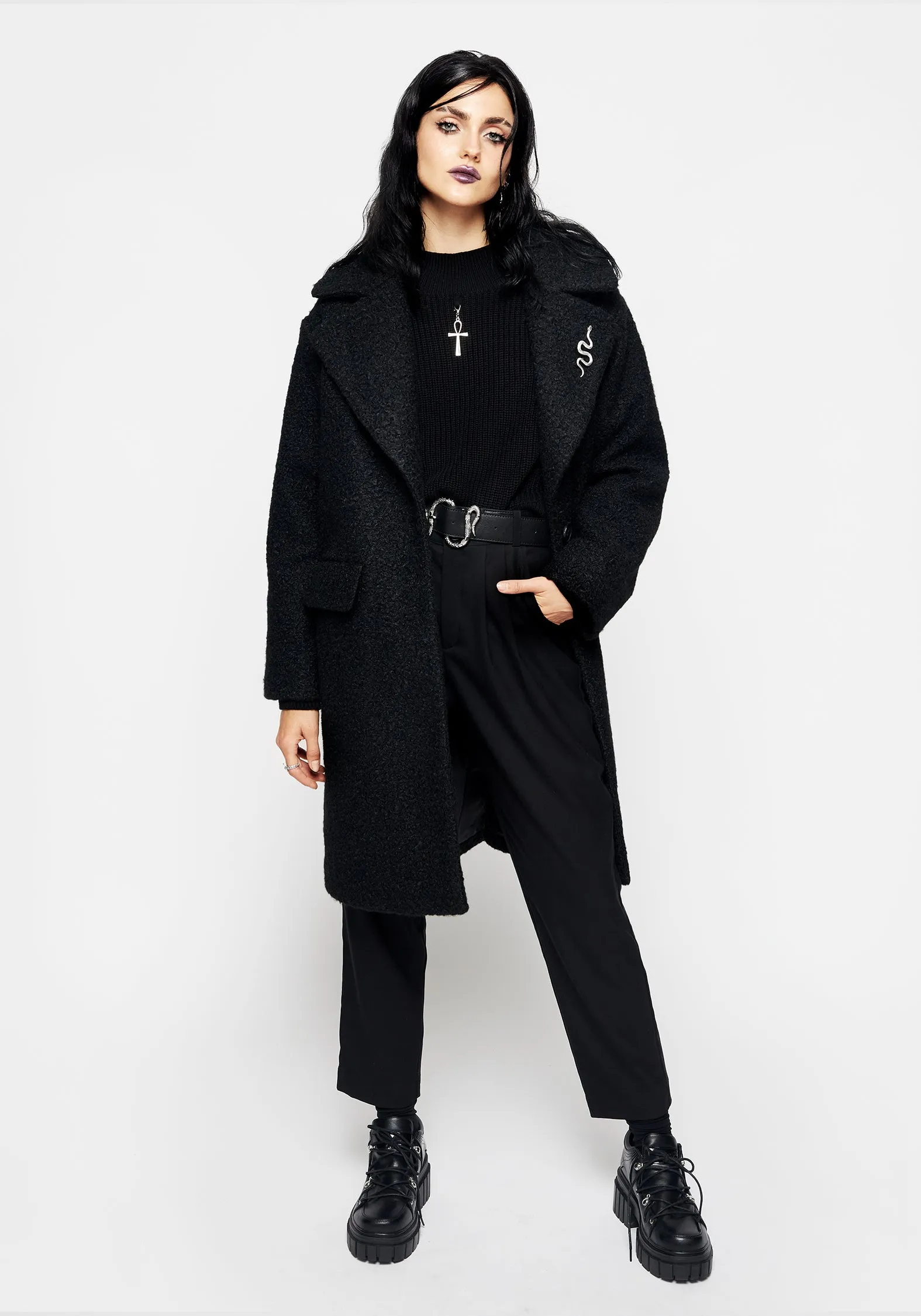 Airy Cloth Gorgon Boucl?? Oversized Coat with Snake Brooch - Black