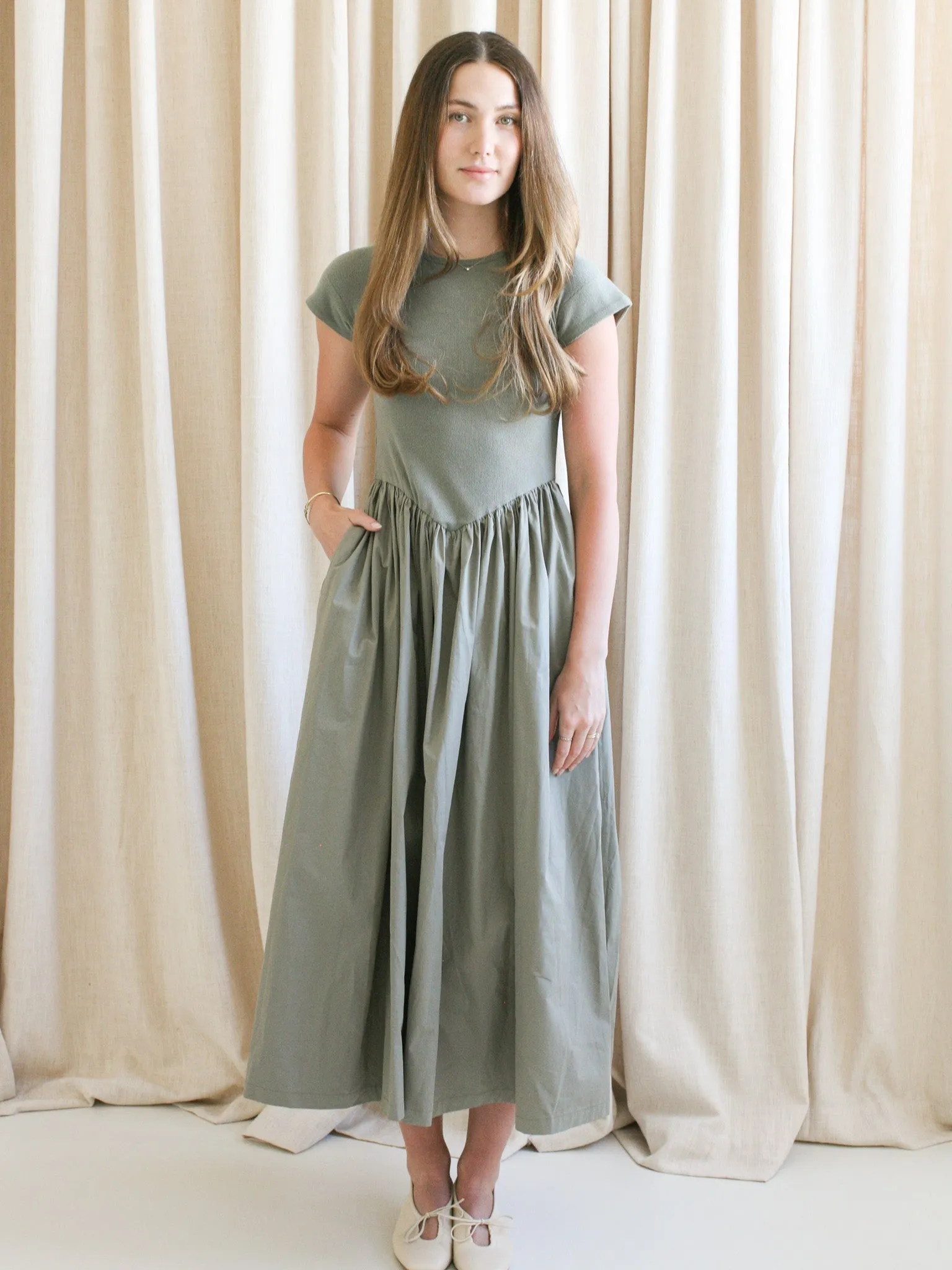 Professional Comfort UV-Resistant Hannah Poplin Midi Dress