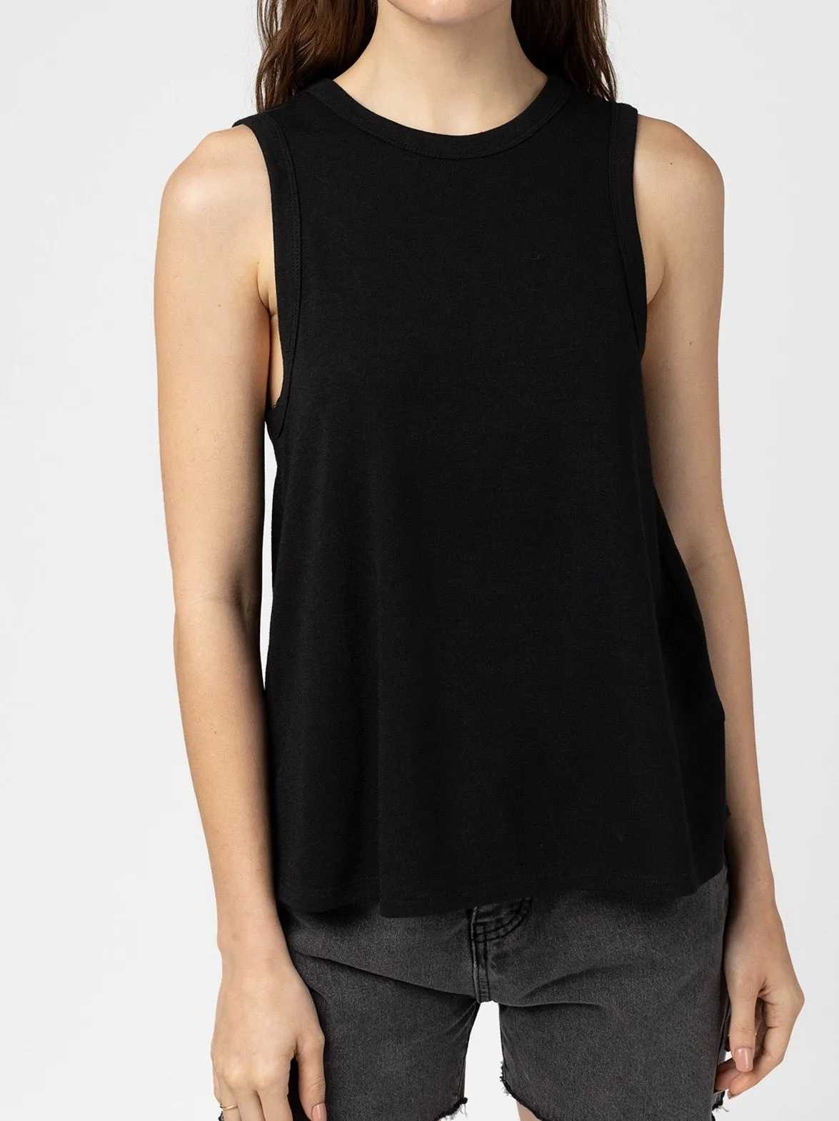 Oversized Collar summer top Kira Black Tank