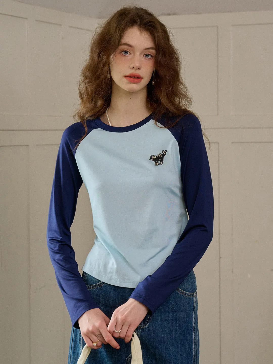 ??Final Sale??Judy Round Neck Embroidered Top Quick Dry Blend AntiStaticLining