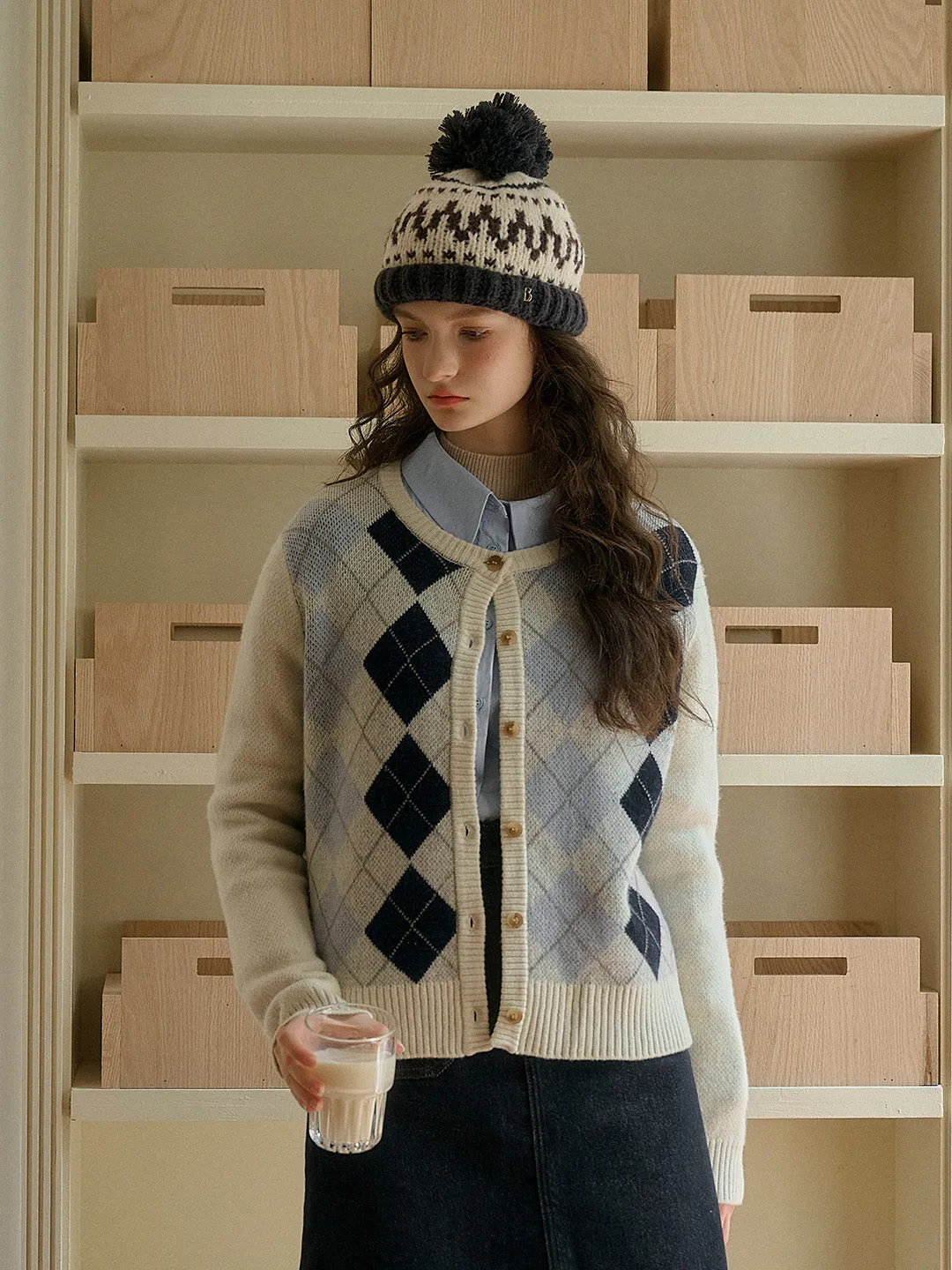 Adley Classic Round Neck Argyle Jacquard 100% Wool Cardigan Self Cleaning Coating FlexFit Technology