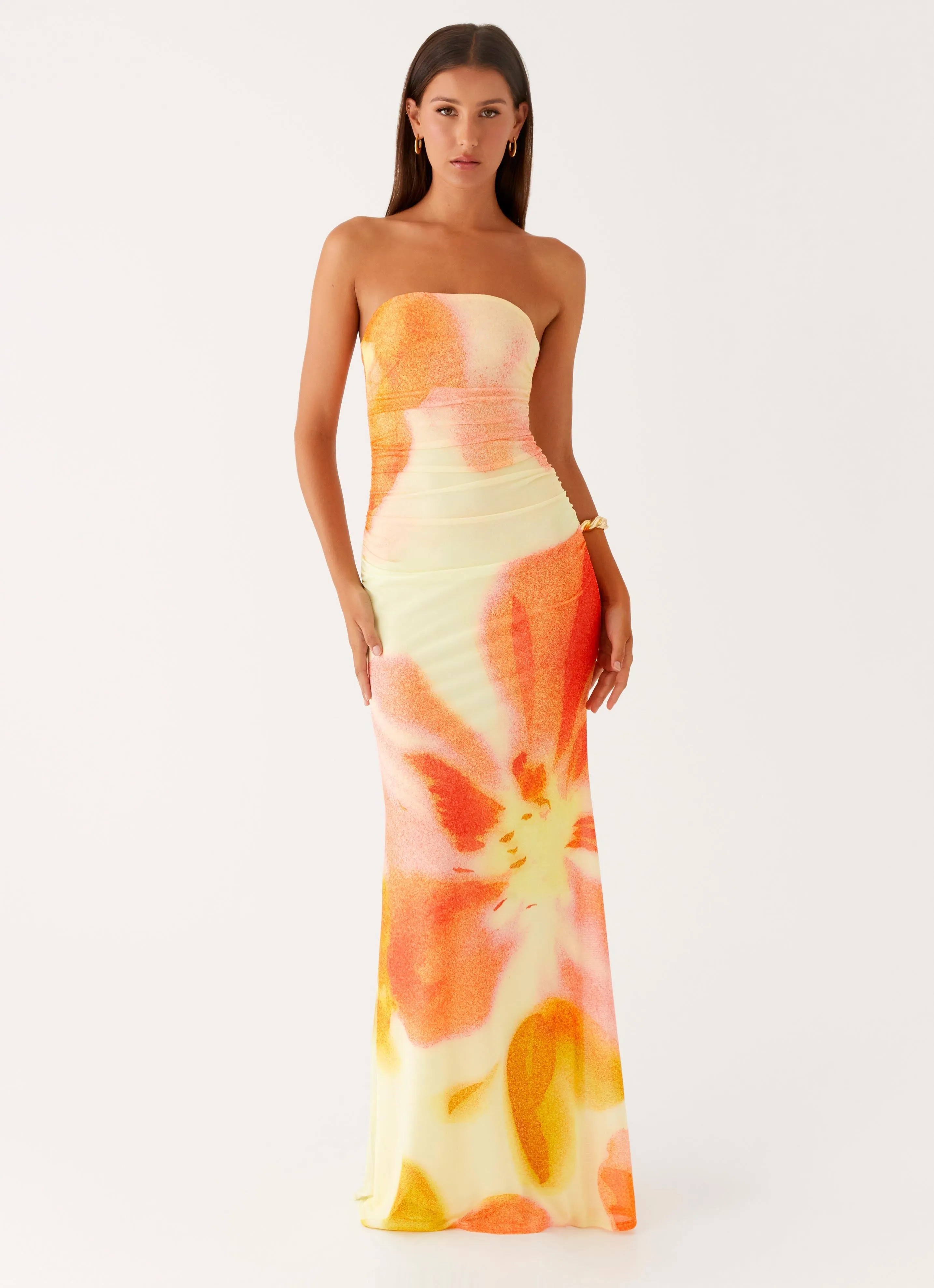 Minimalist feel Breezy Mood Iroha Strapless Maxi Dress - Mimosa Blossom