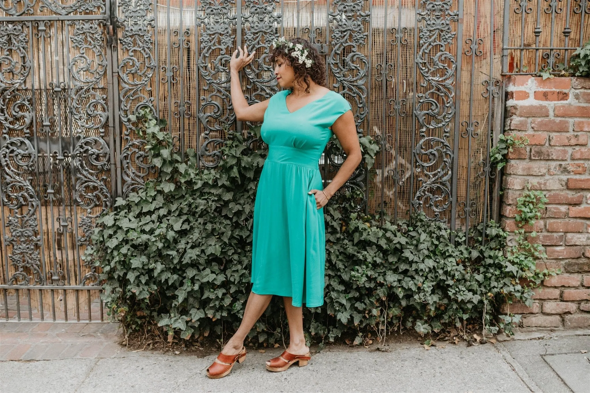 Travel piece Seamless Finish Joy dress in Teal Challis
