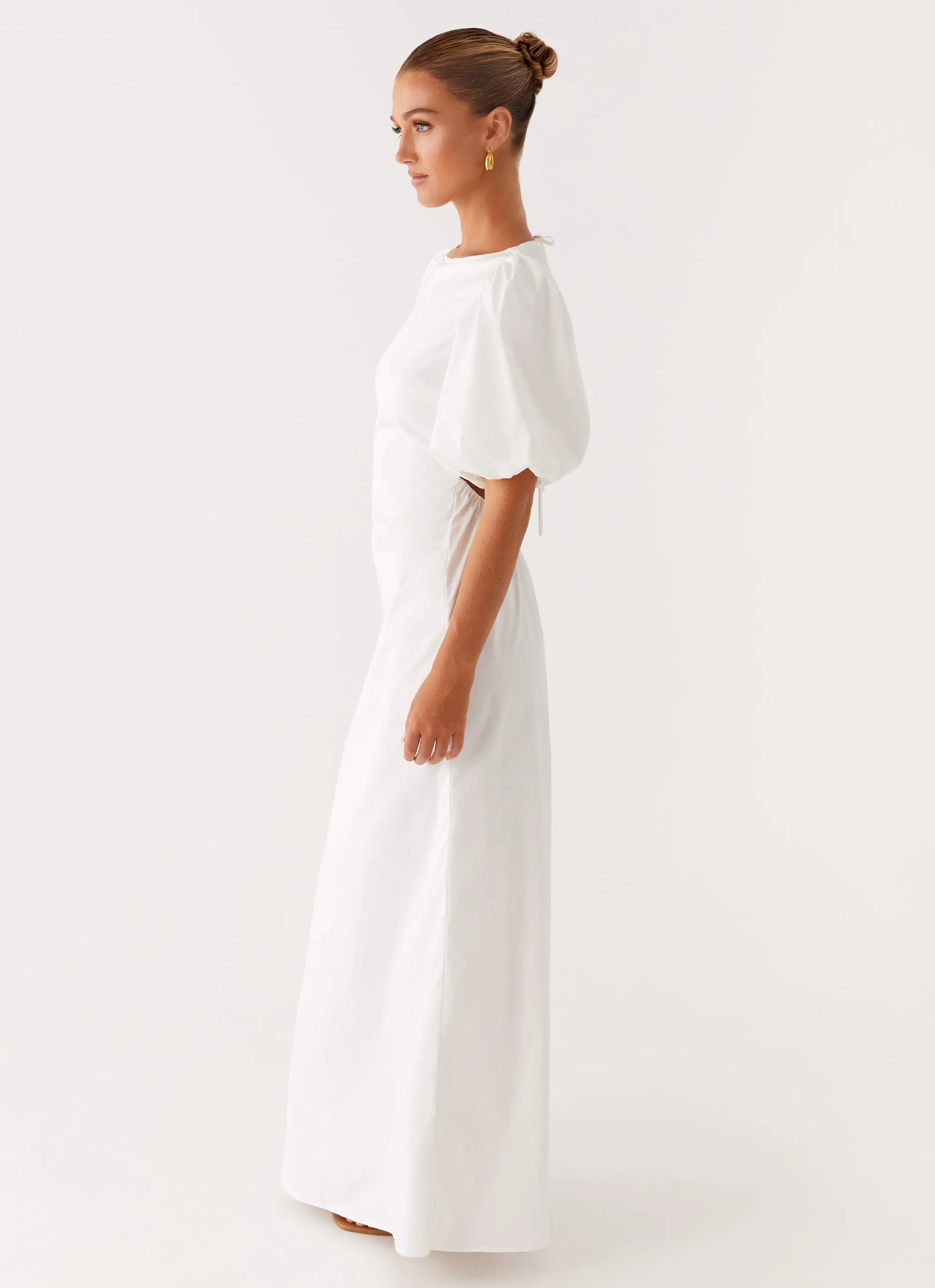 Judy Maxi Dress - White Retro Vibes Summer Ease
