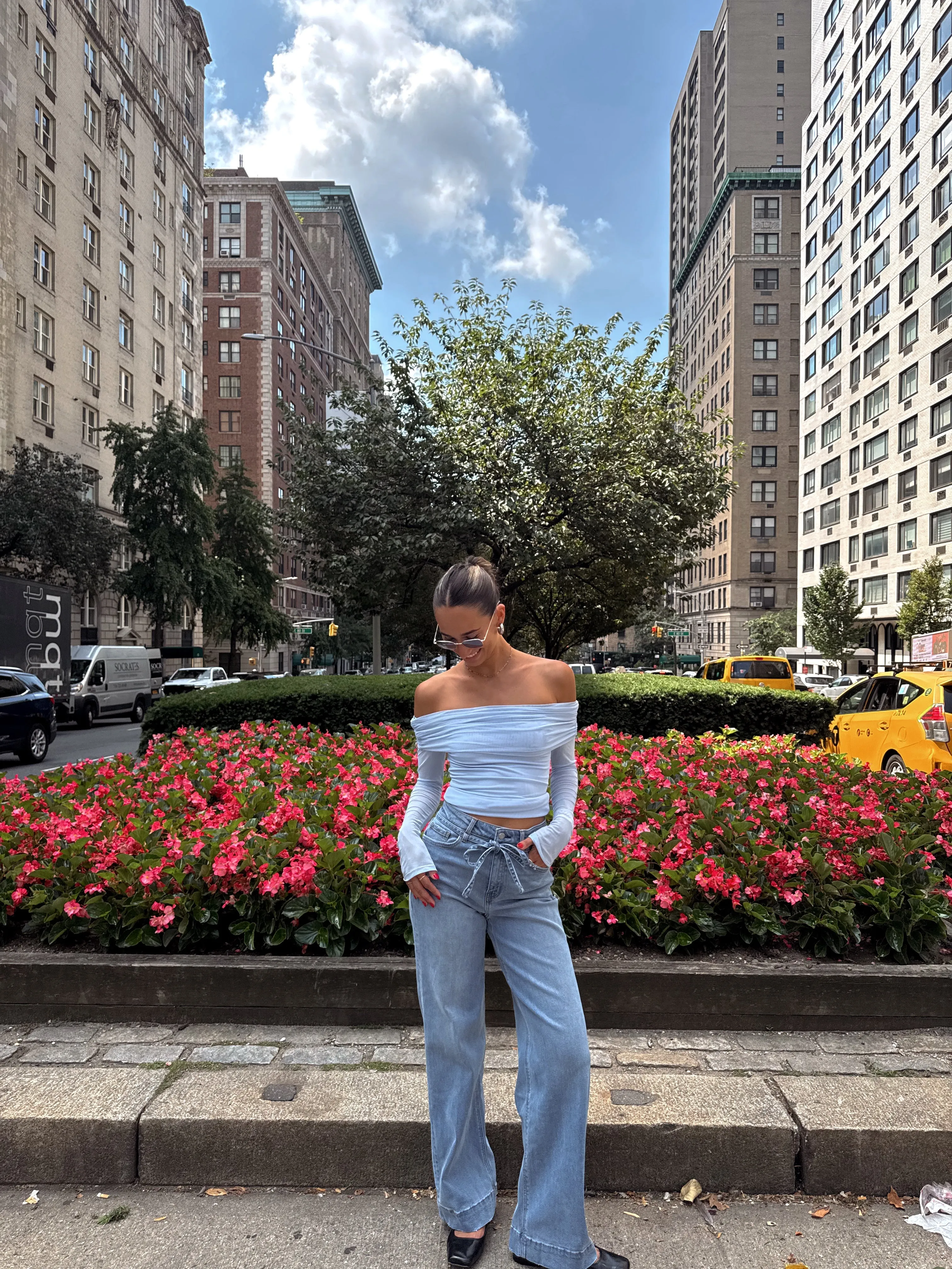 Jules Off Shoulder Mesh Shirt OversizedSilhouette BreathableMeshPanel