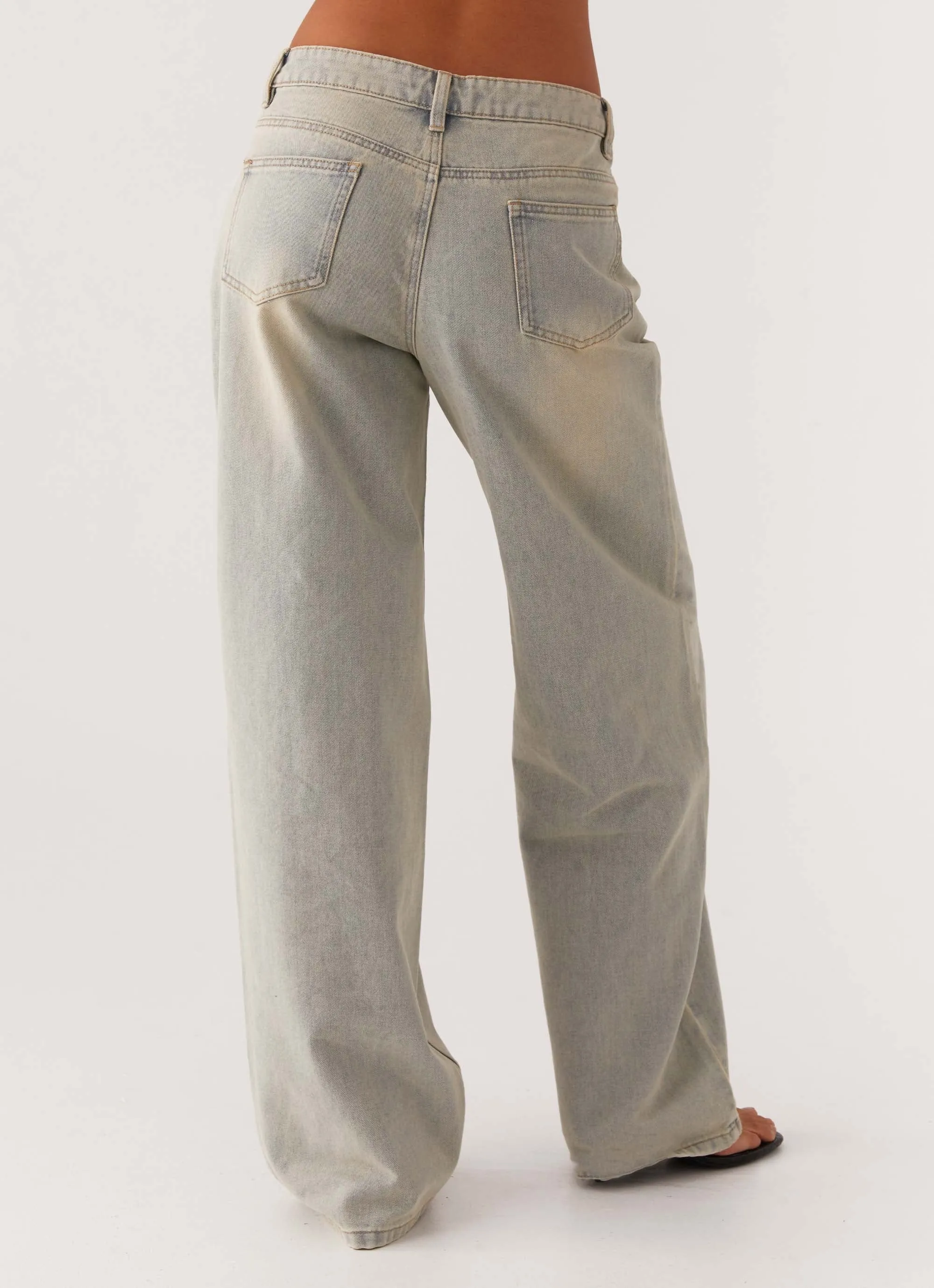 Neutral Fabric Weekend Style Keanna Low Rise Denim Jeans - Vintage