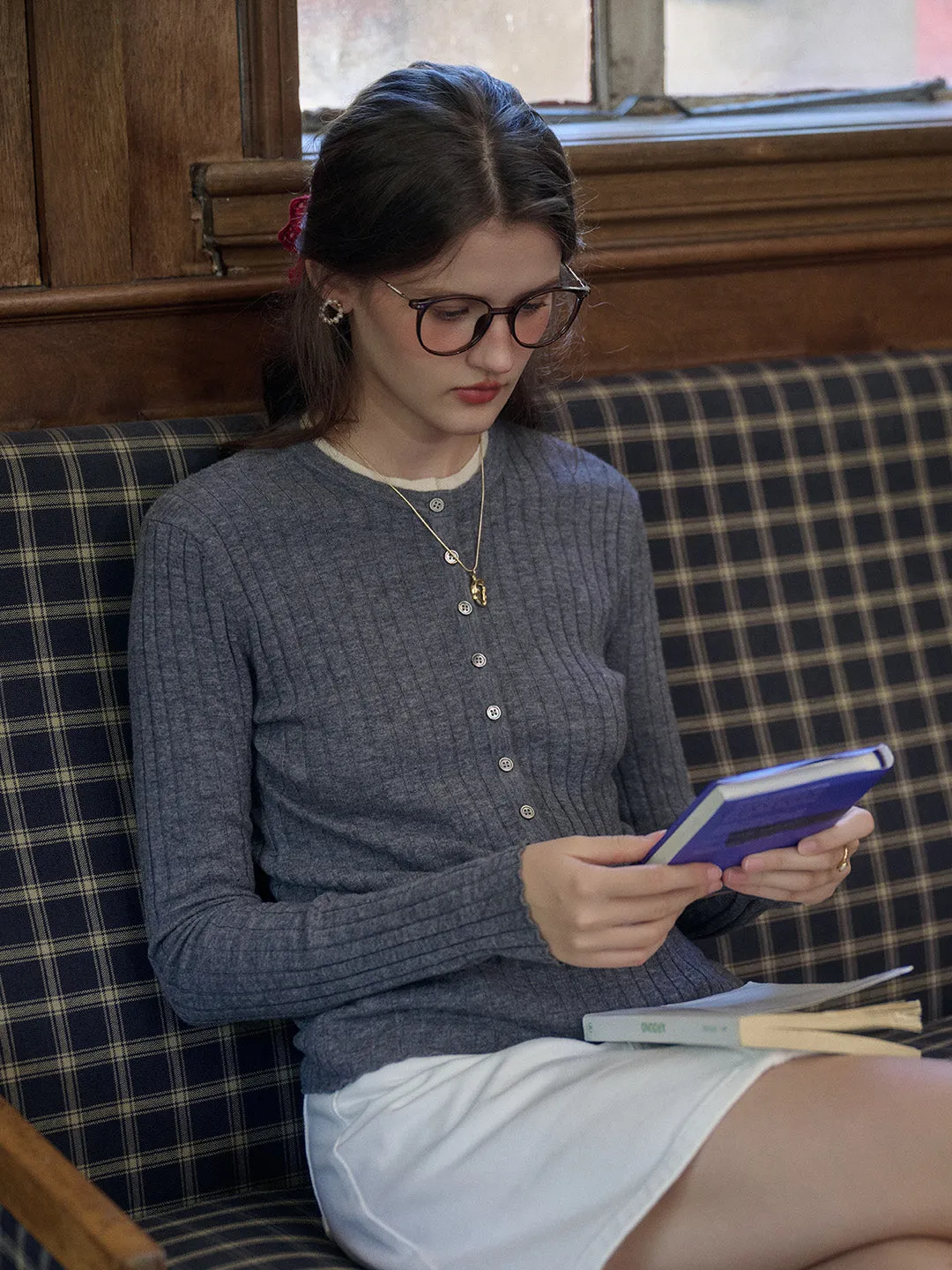 Hydrophobic Surface Treatment Keilani Contrast Crew Neck Button-Front 100% Wool Top - Gray