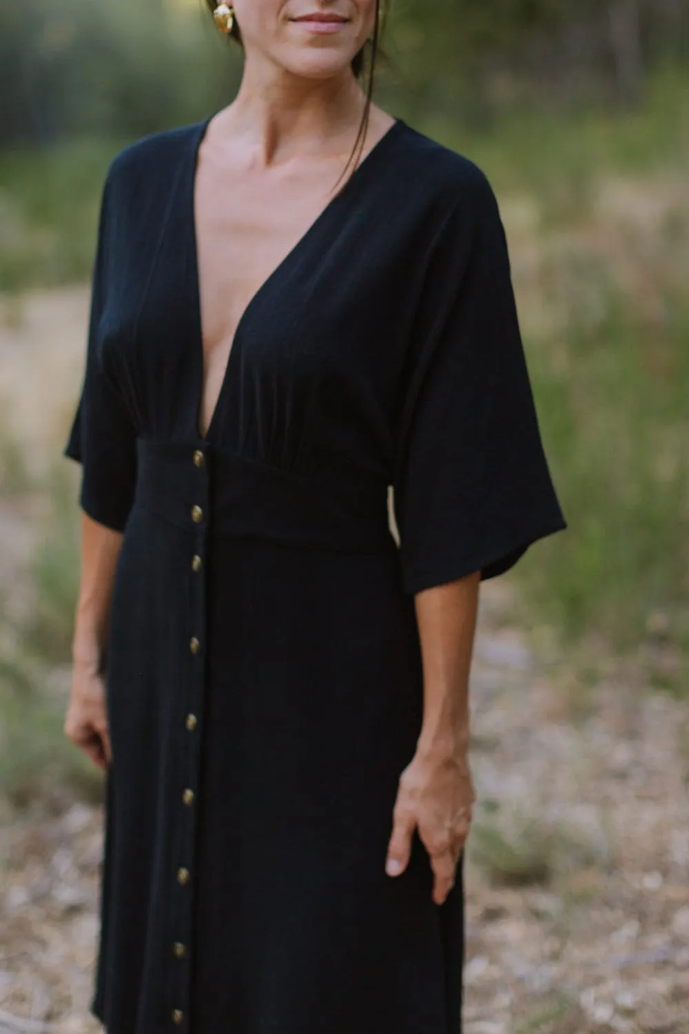 Perfectly Styled Finley Dress in Black Linen