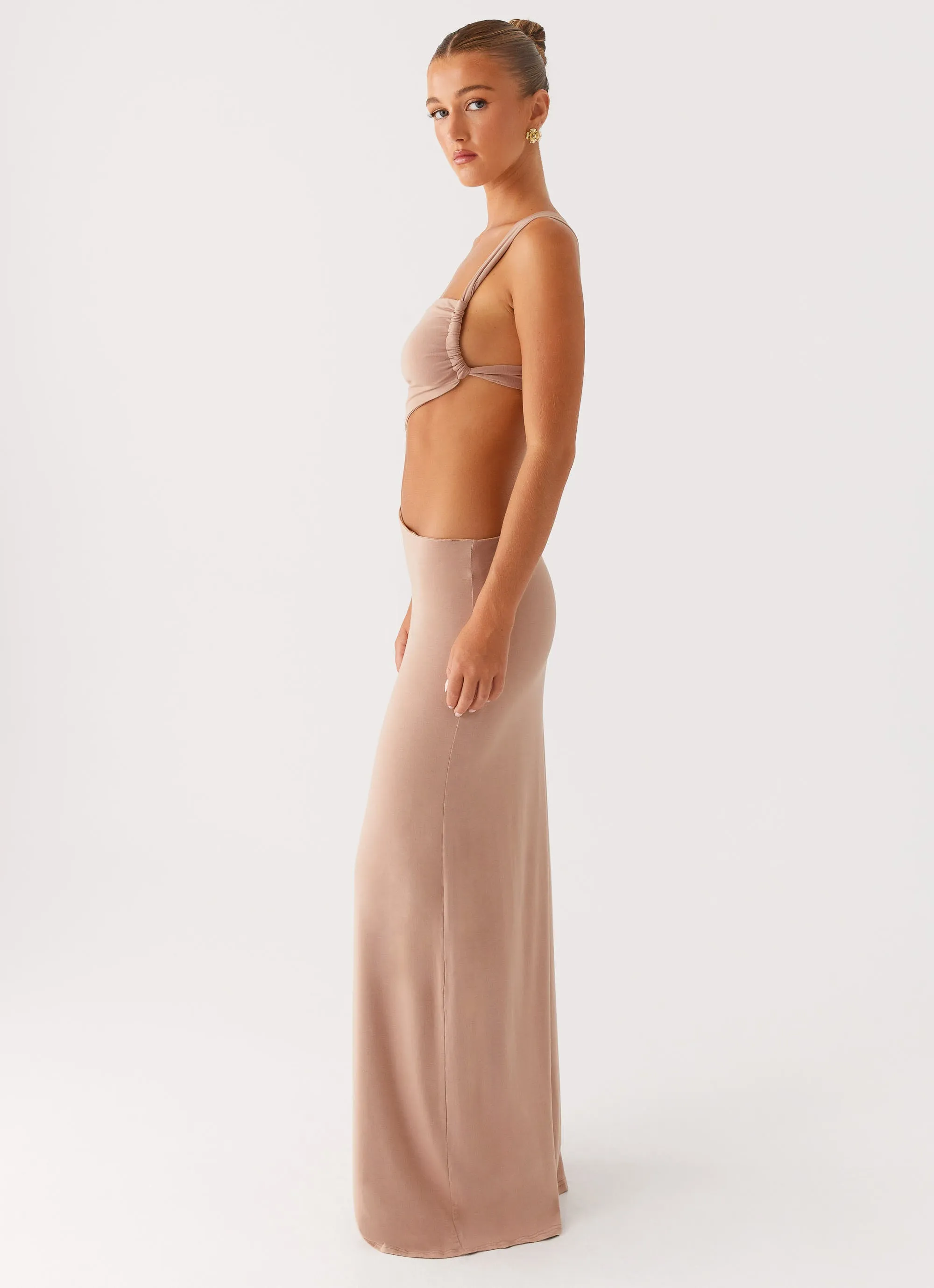 Kika Maxi Dress - Beige Bow Glow
