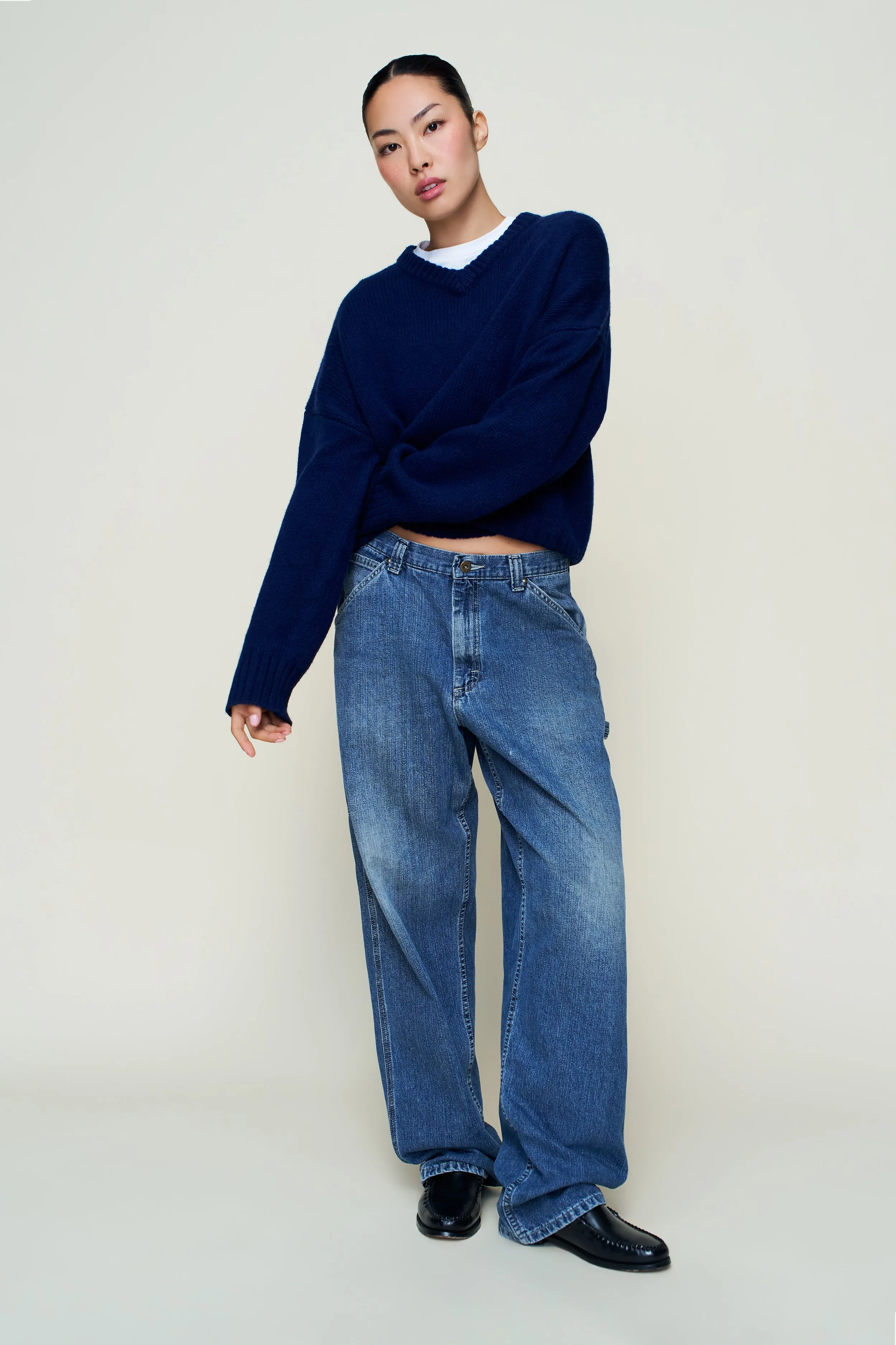 GarmentSpecific Storage Solutions Wrinkle Resistant Finish Joni Cashmere V-Neck Jumper