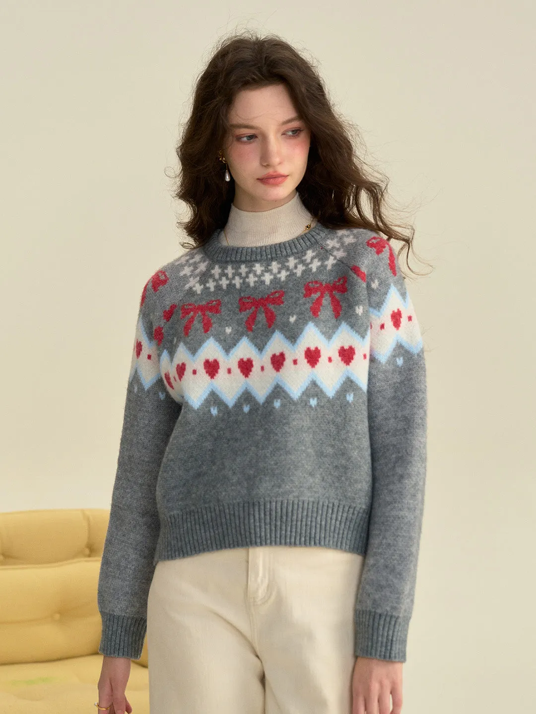 SoftInteriorLining ??Final Sale??Elina Round Neck Ribbed Embroidered Bow Heartcore Sweater