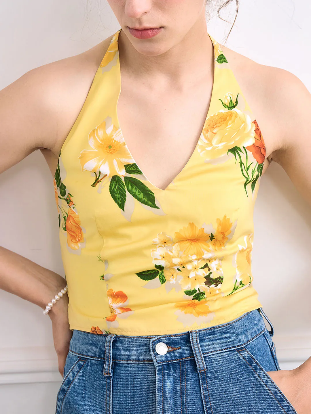 AbrasionResistant Edging Leslie Chiffon Print Halter Top