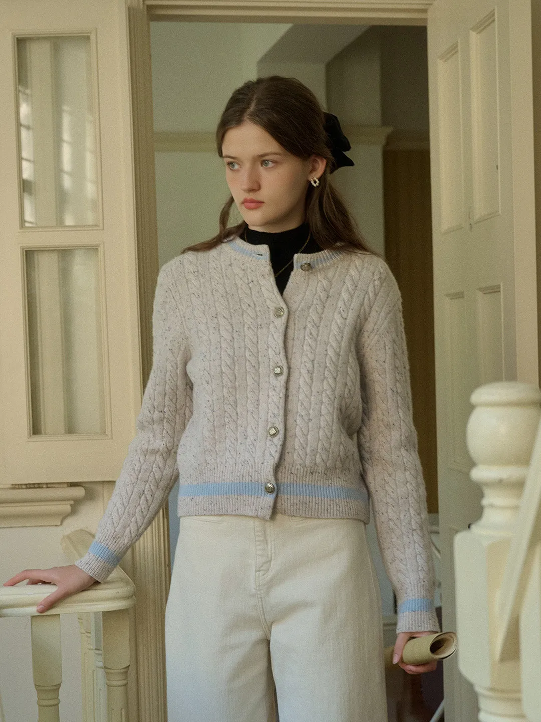 Leslie SR Logo Embroidery Crew Neck Contrast Striped 100% Wool Cardigan Thermoregulating Fabric Winter Wardrobe