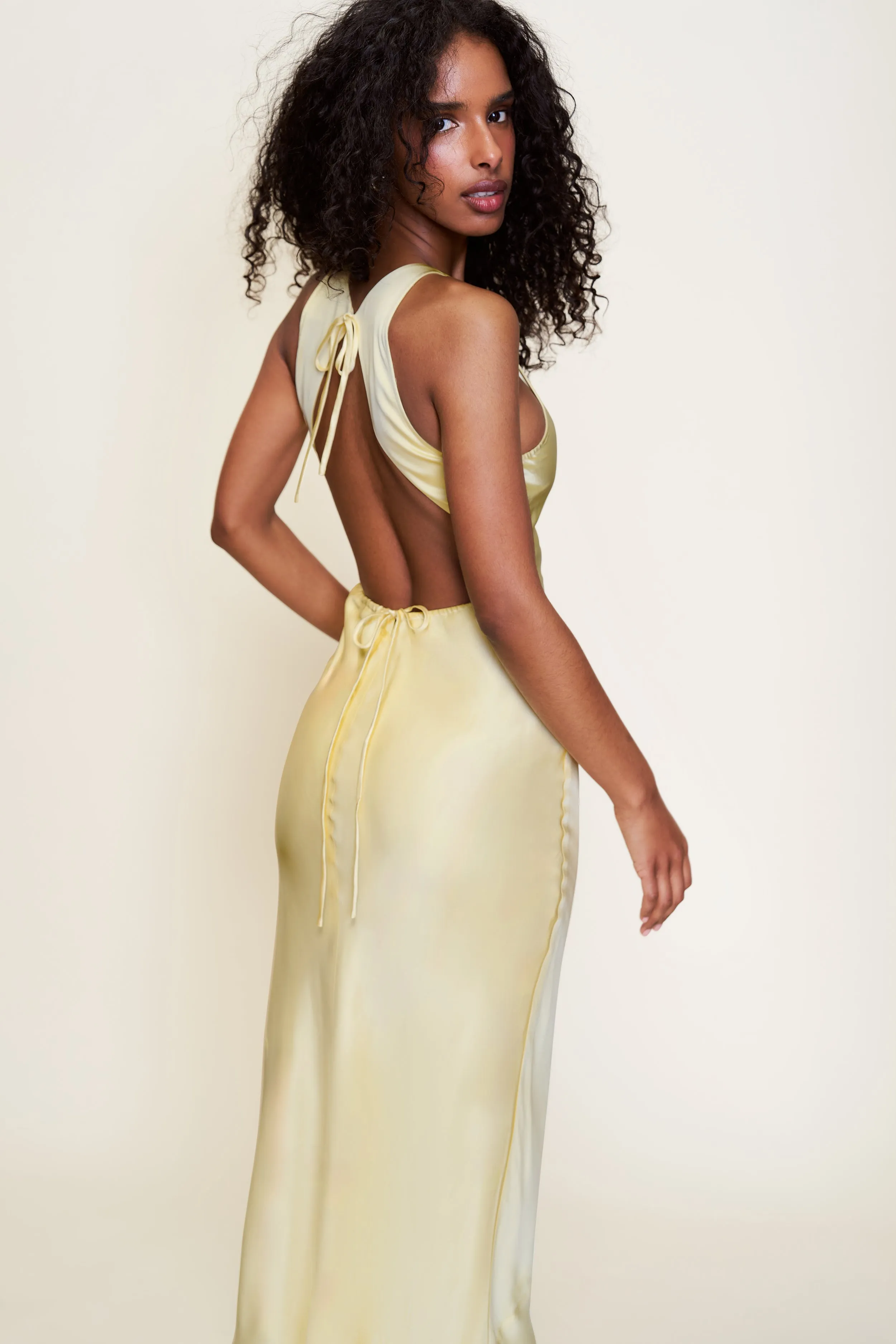 Lina Midi Dress Sophisticated Design