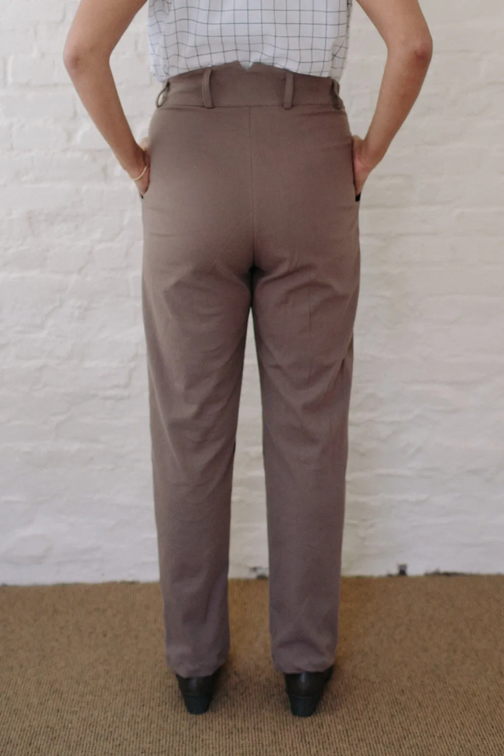 Outdoor Layer Long Perfect Pant in Lavender Gray