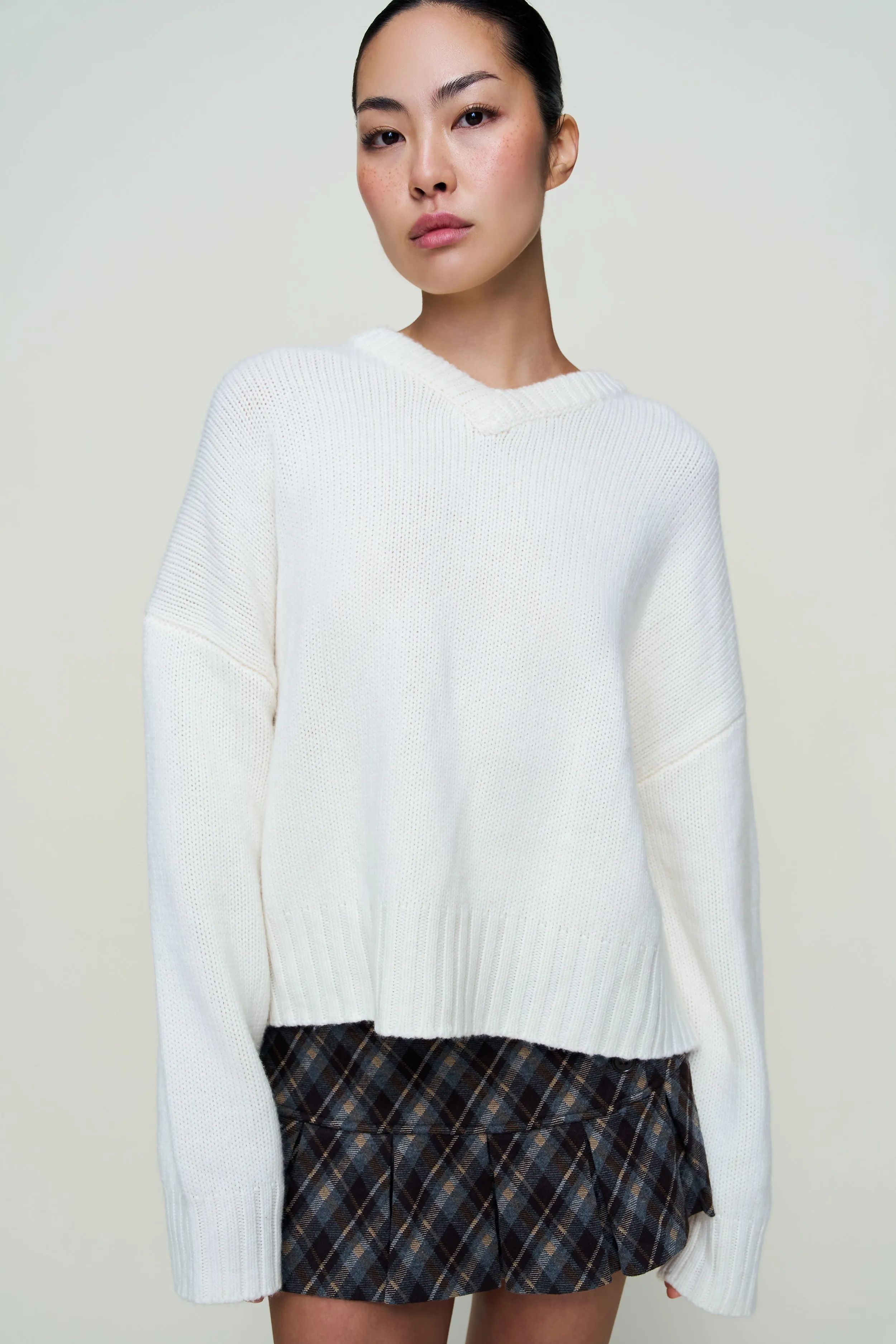 Joni Cashmere V-Neck Jumper LowImpact Dye Process City Trend