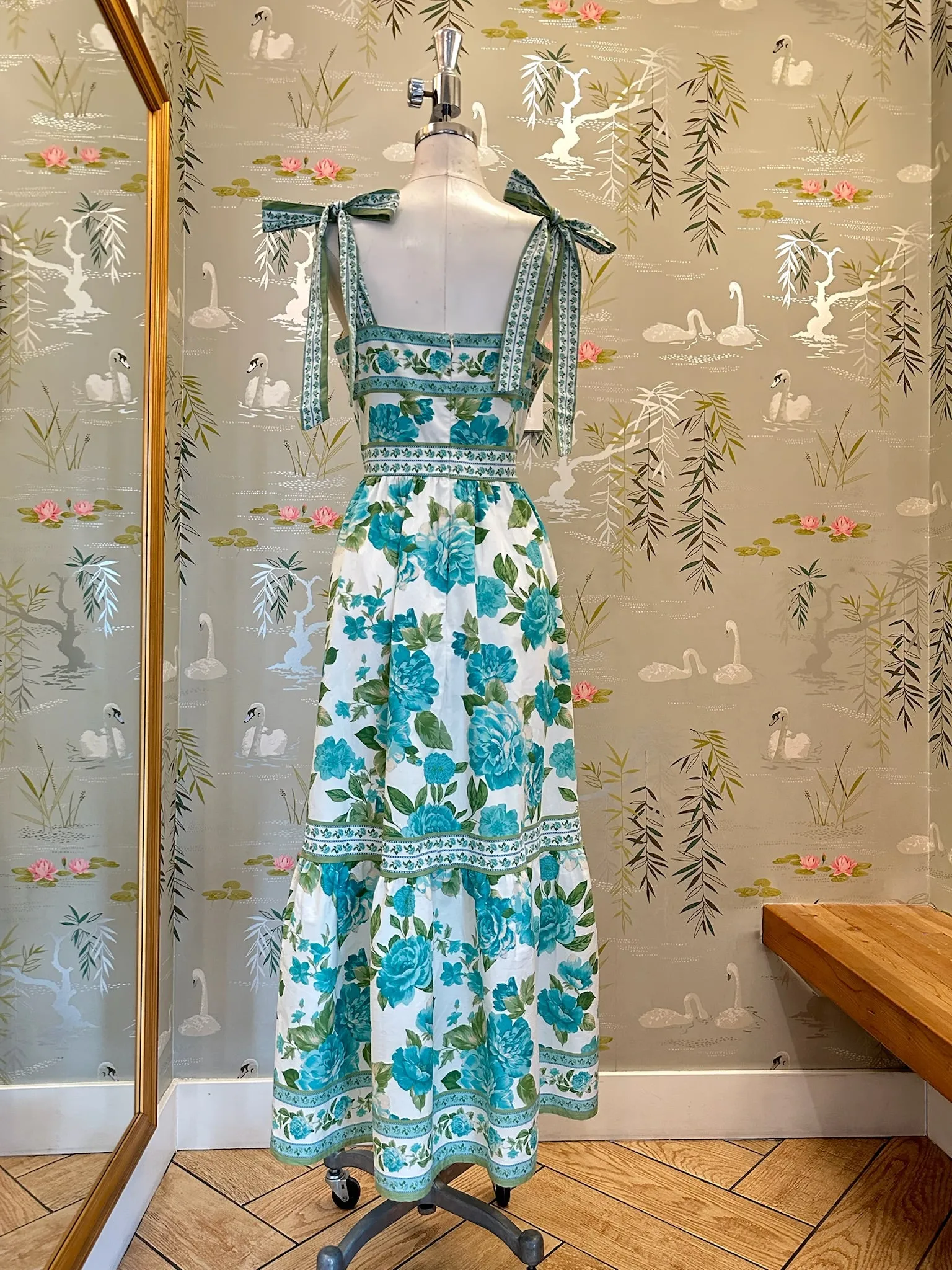 Peony Midi Dress Delicate Lines Velvet-Edge