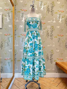 Fashion-Forward Peony Midi Dress