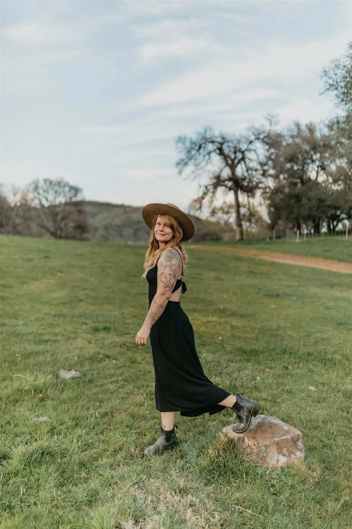 Peace Glow Meadow Dress in Black Challis