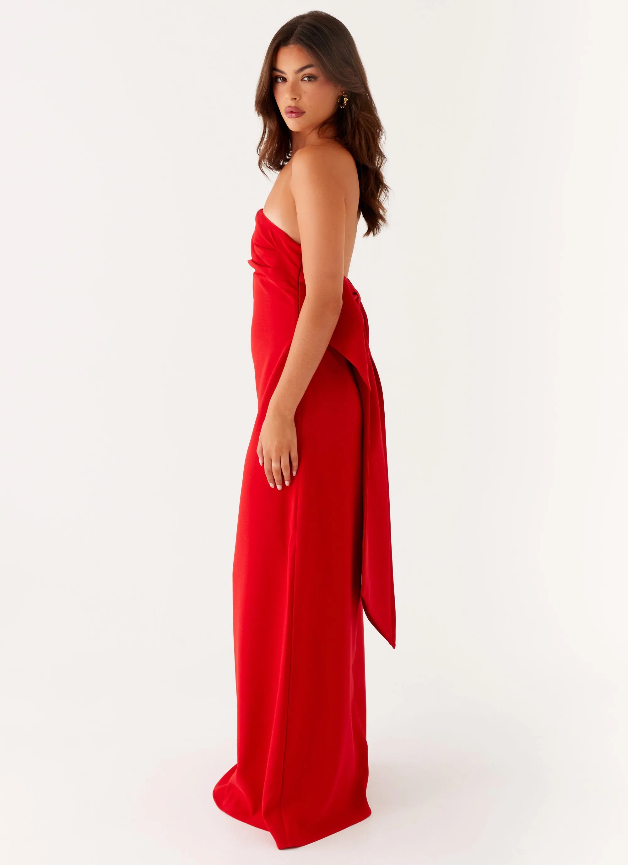 Meredith Maxi Dress - Red Subtle pattern