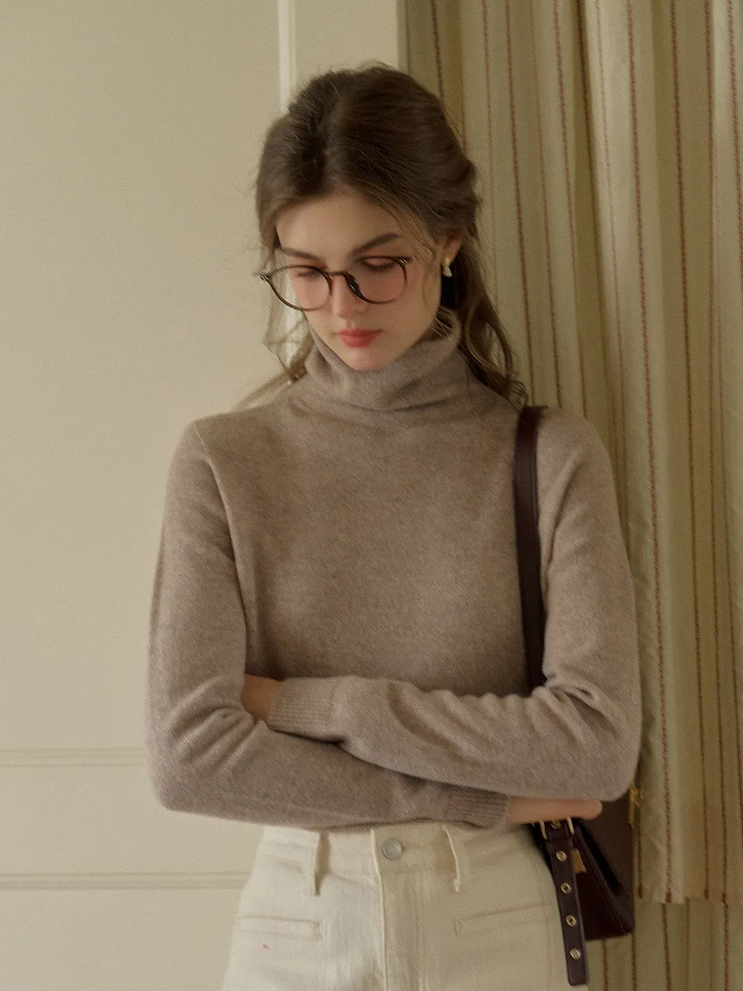 Solana Basic Versatile Turtleneck 100% Wool Sweater - Camel Bonded Seam Technique YarnDye Technique