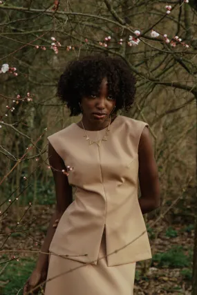 ZipperedPockets Curved Open Back Top