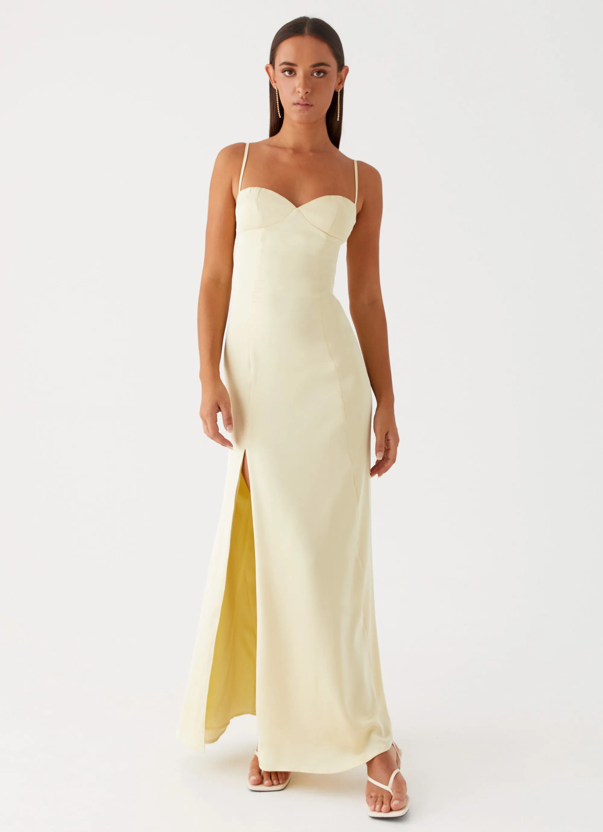 Miss Bloom Maxi Dress - Lemon Elegant Vibe Open-back
