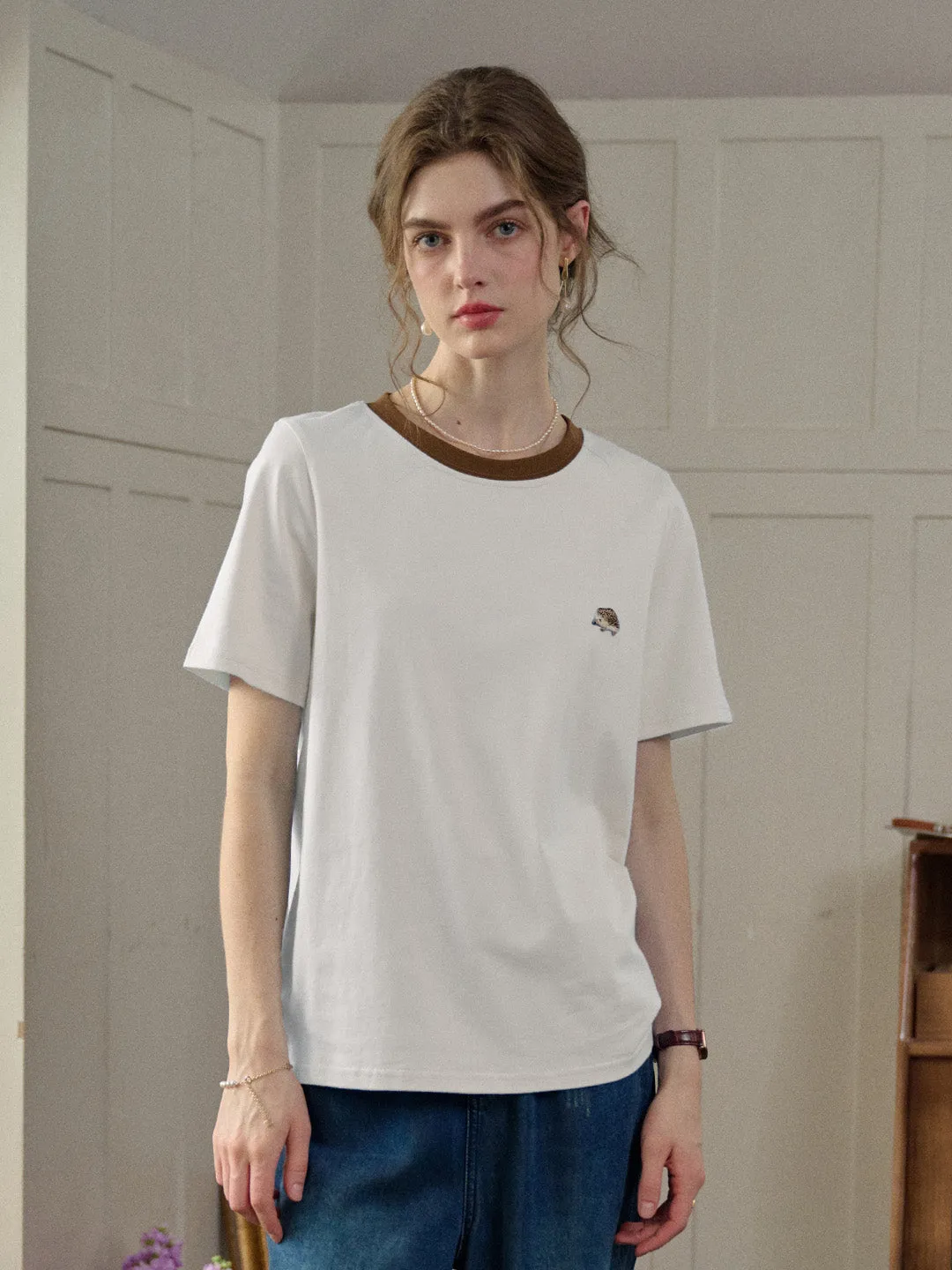 CompressionSupportWeave ??Final Sale??Reya Simple Round Neck Contrasting Embroidery Cotton Top - White