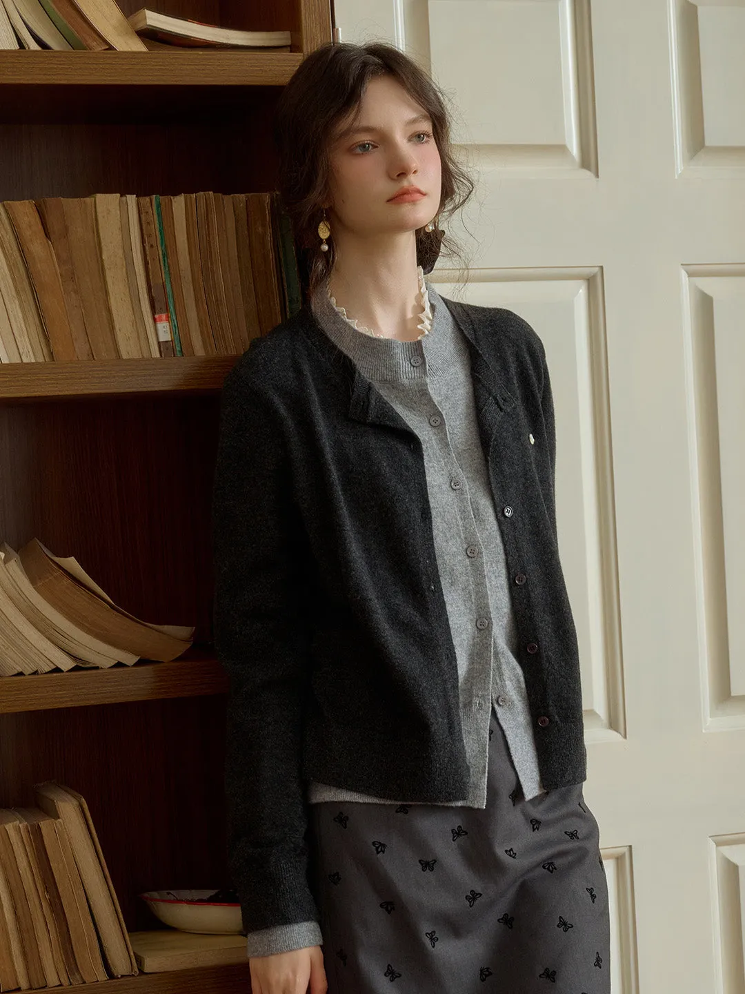 Comfy Cardigan AntiPilling Nola SR Logo Round Neck Contrast Color Faux Two-Piece 100% Wool Cardigan - Black Gray