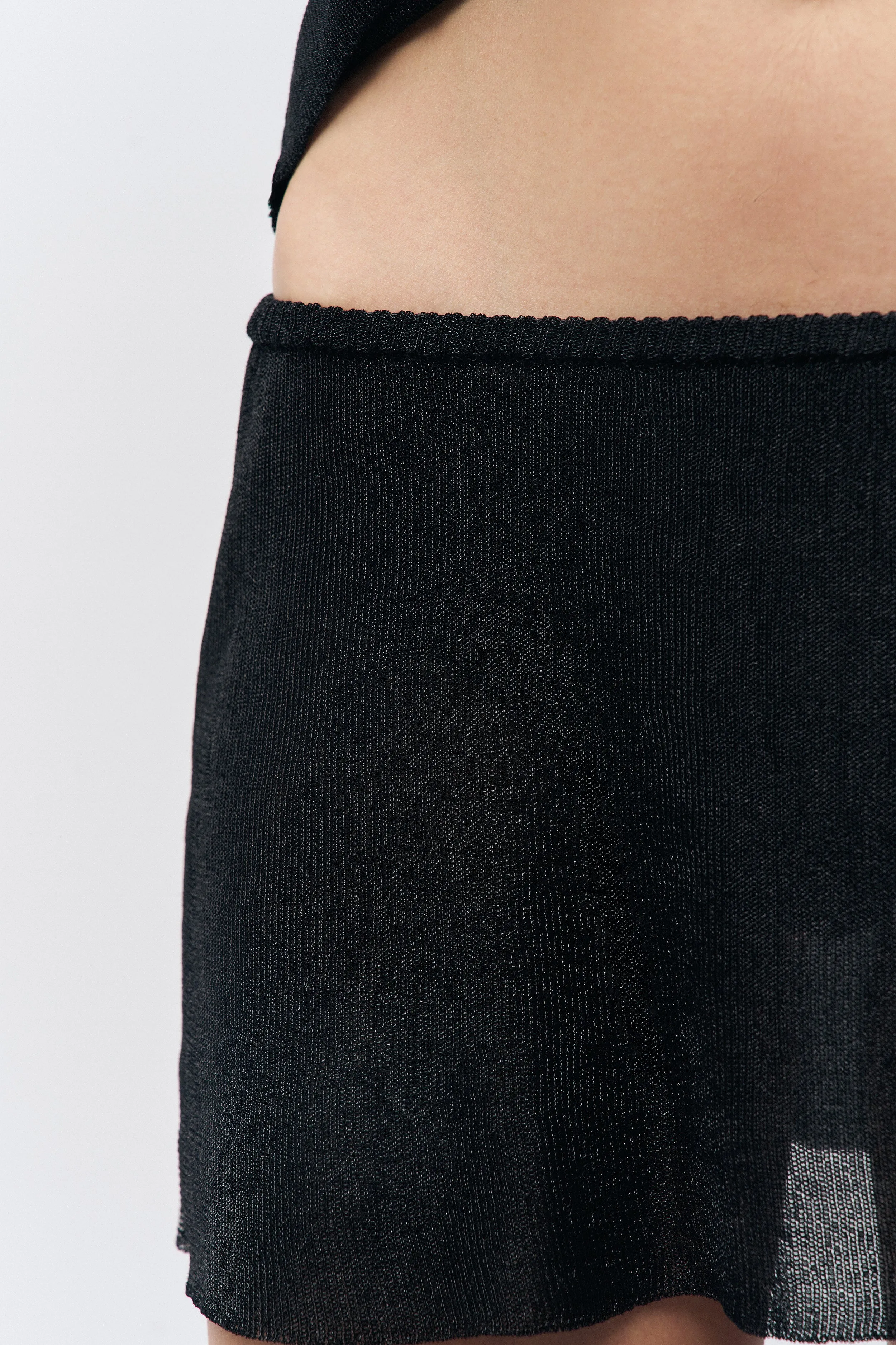 Jewels Skirt party look