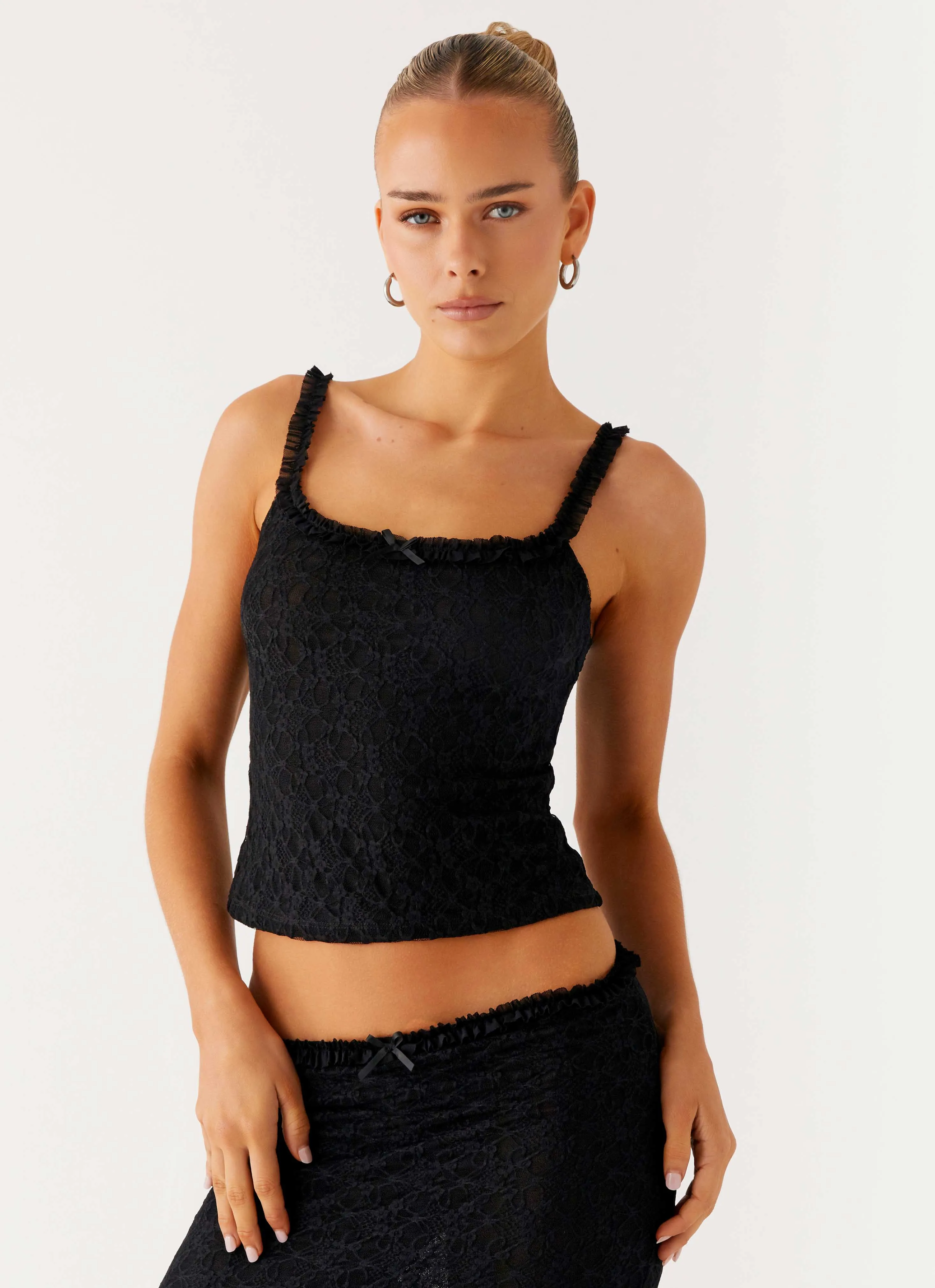 Layered Collar Minimalist Aesthetic Ophira Cami Top - Black