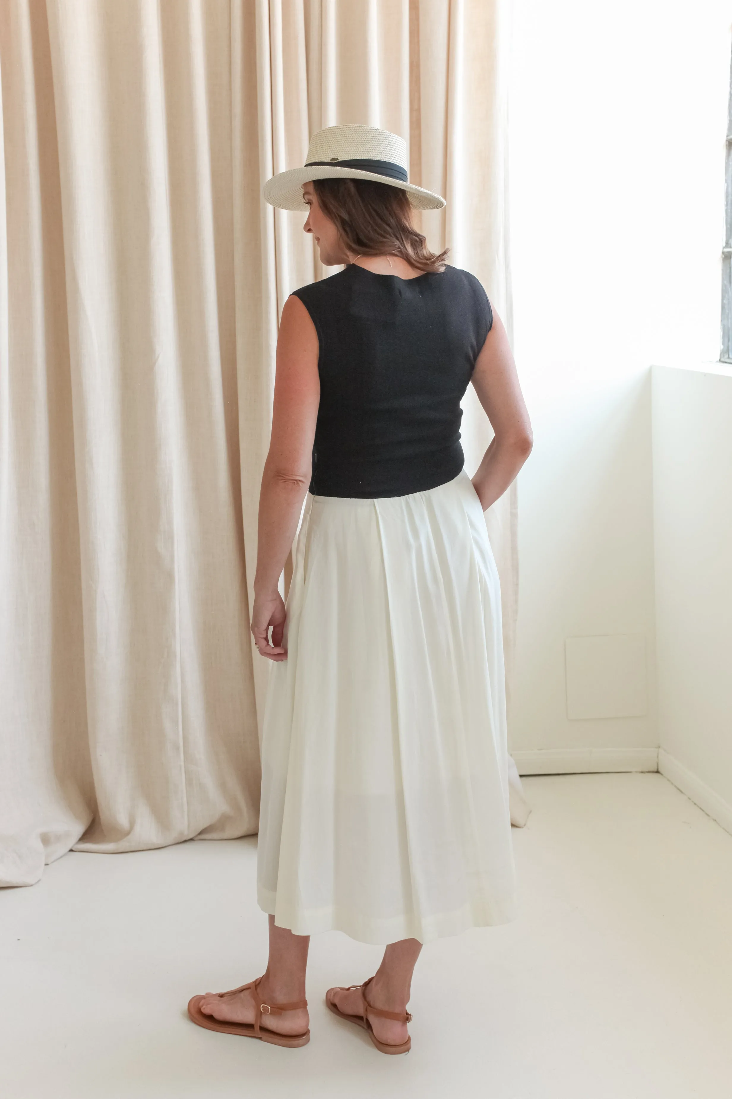 Cool Comfort Bridget Contrast Dress- White/Black