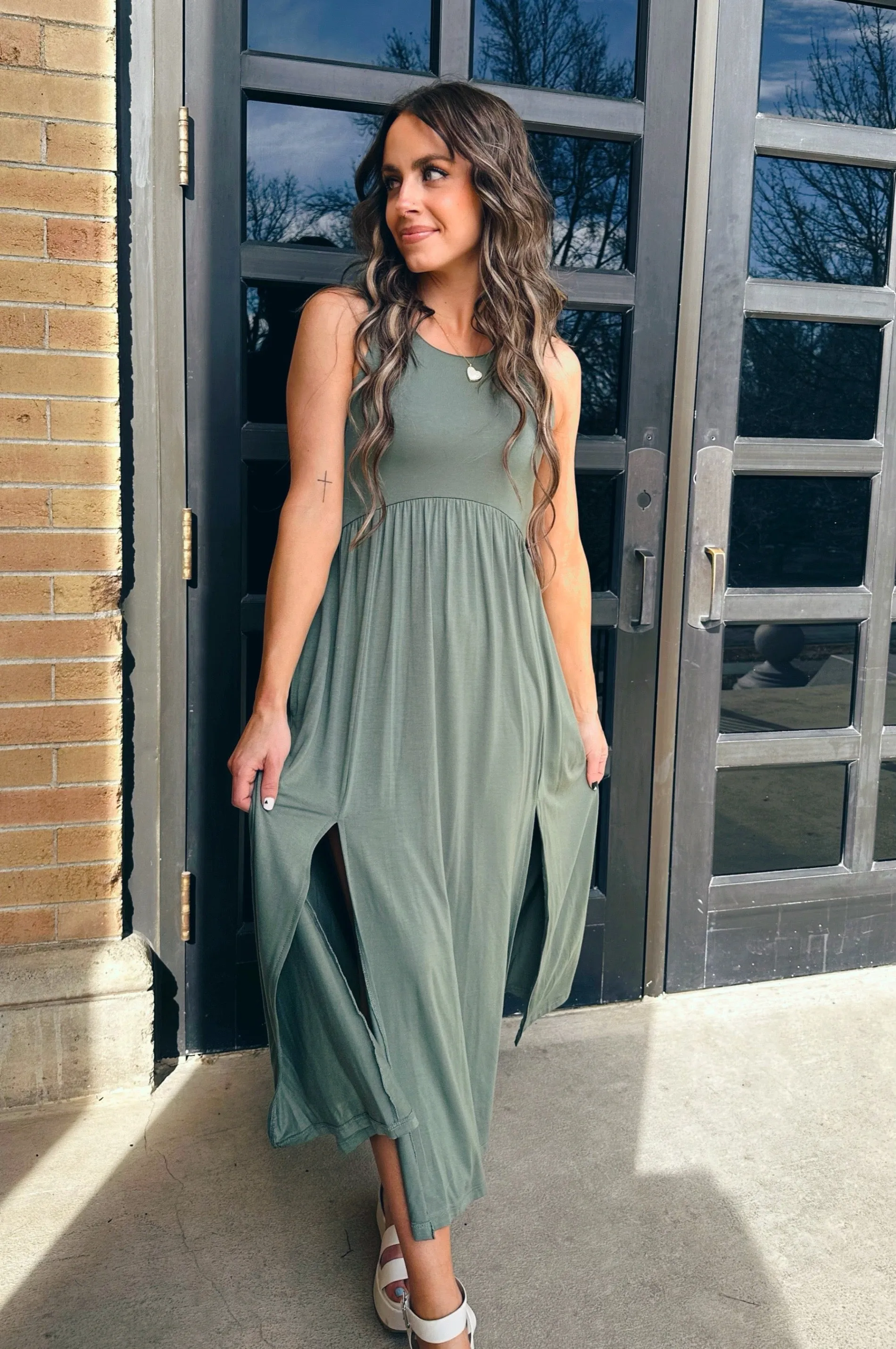 Sophisticated cocktail dress Relaxed Vibe Juliet Sleeveless Dress