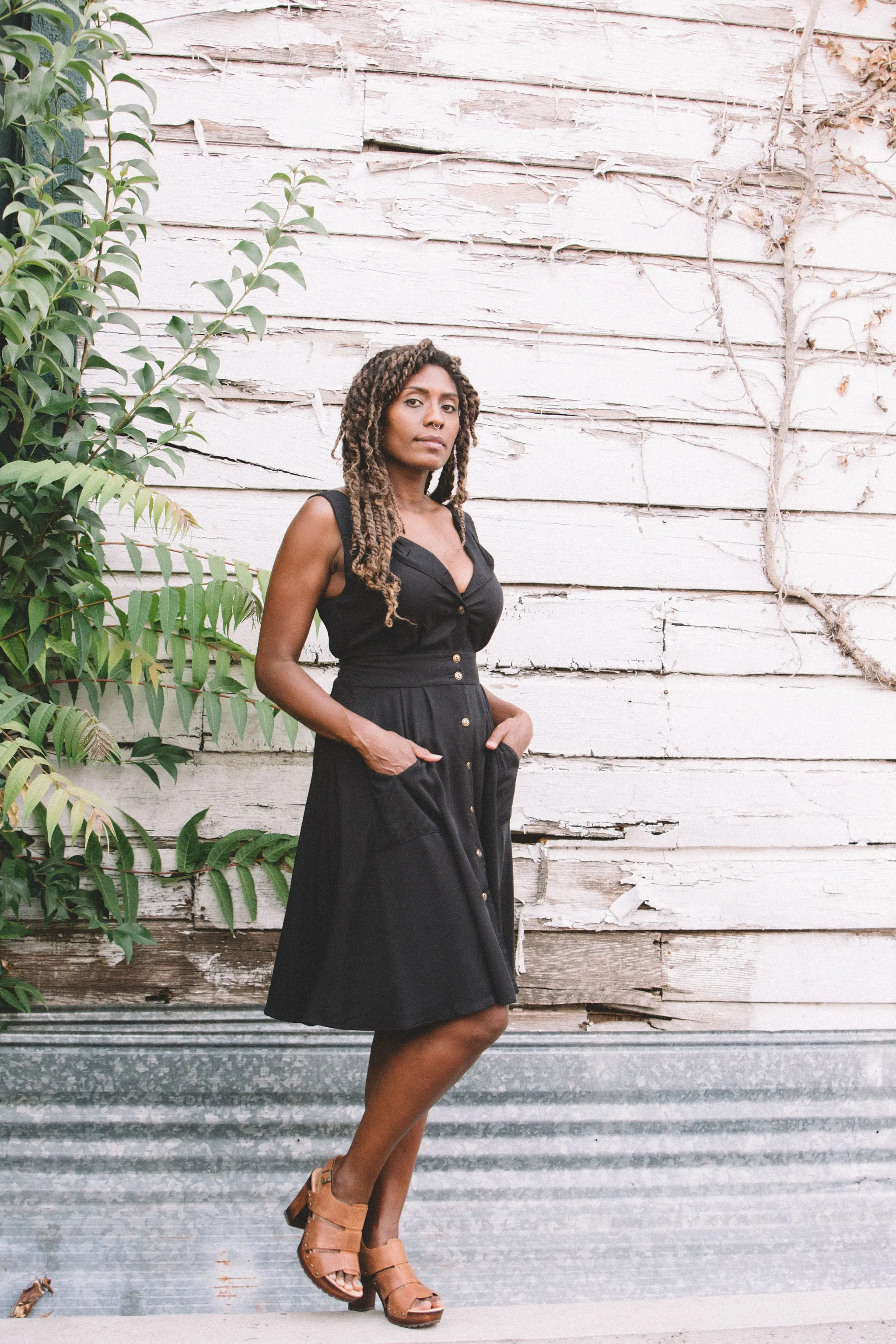 Sheet Dress in Black Rooftop-Event Cozy and Comfortable