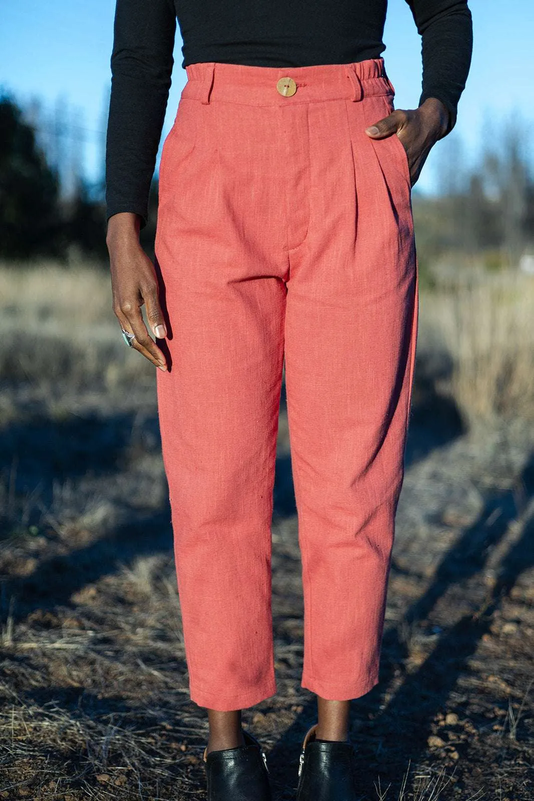 Seamless Technology Perfect Pant in Red Sherbert Canvas